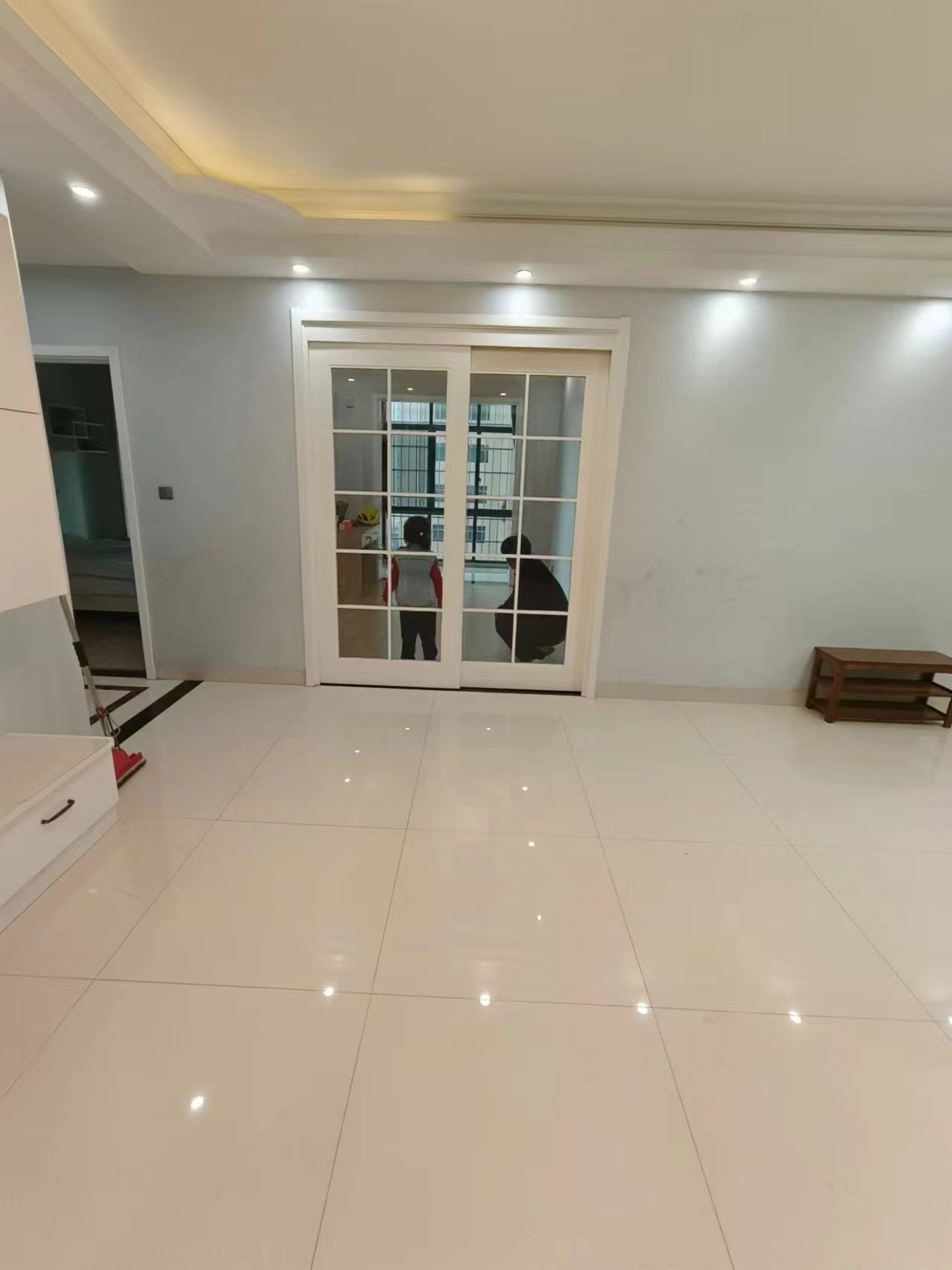 财富和园  3室2厅1卫    1600.0元/月室内图