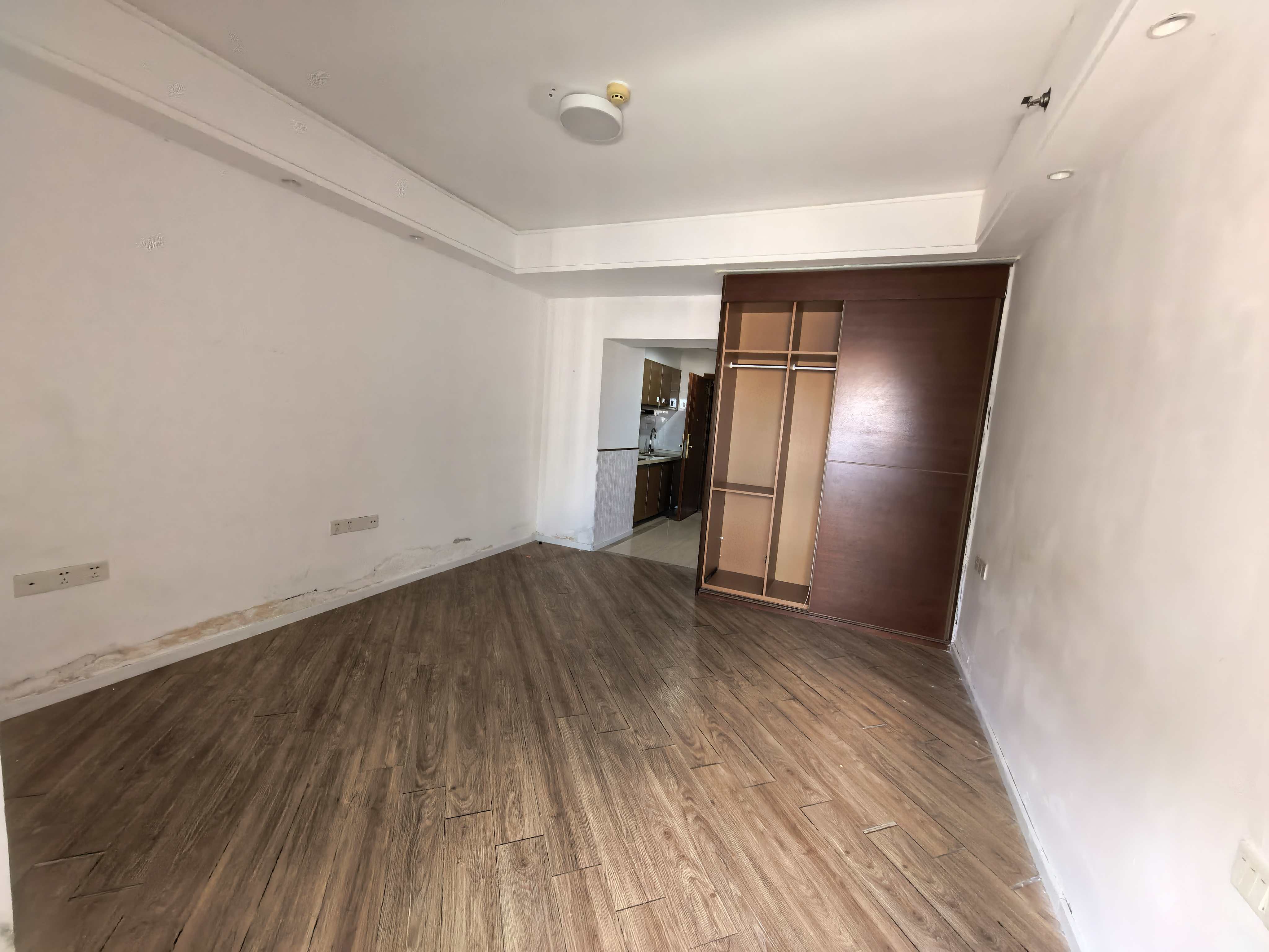 望海国际广场 1室1厅1卫 1400.0元/月 望海国际广场 1室1厅1卫 1400.0元/月室内图