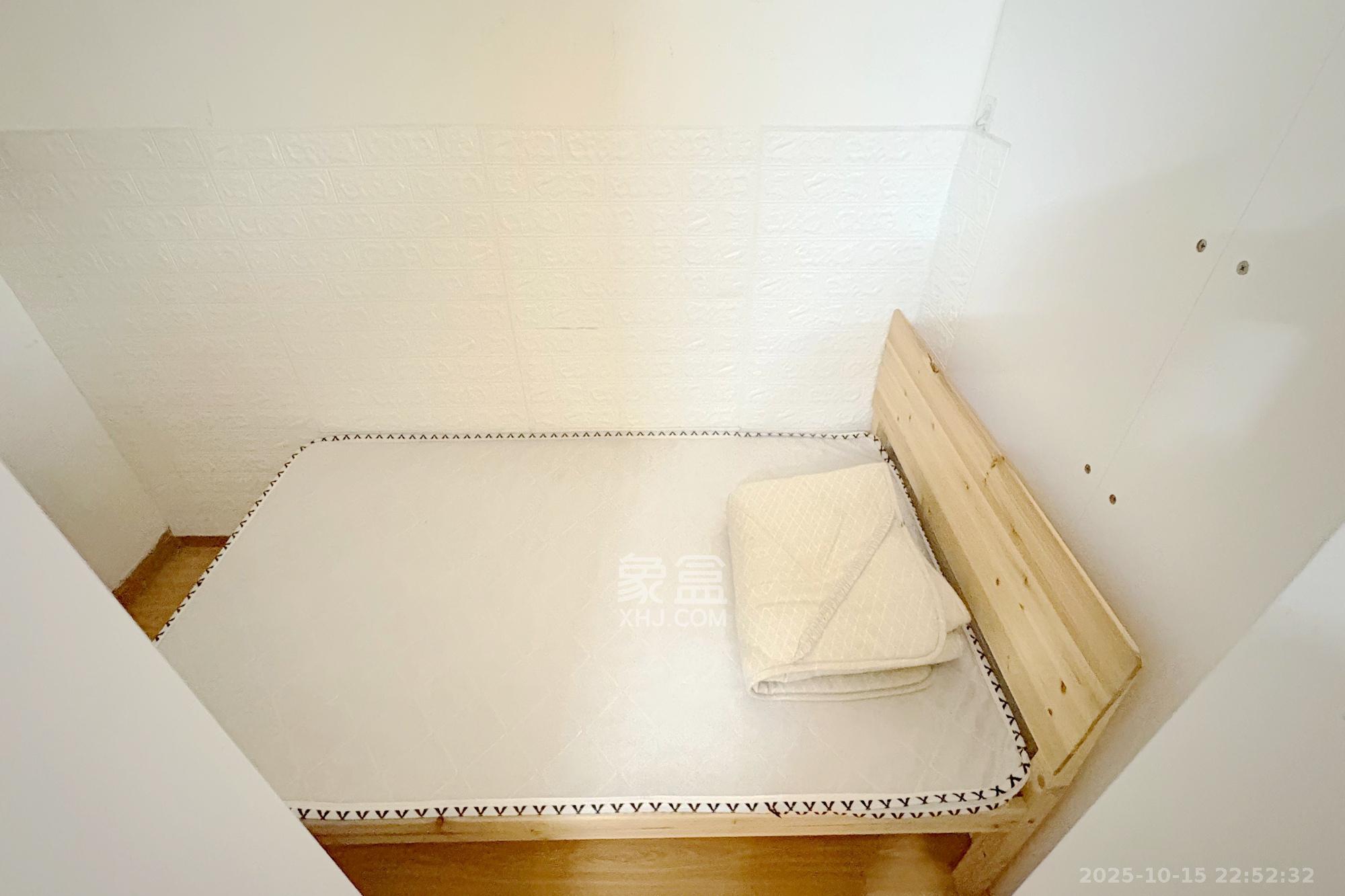 凯通国际城(凯通朝庭)  3室2厅1卫    85.0万 凯通国际城(凯通朝庭)  3室2厅1卫    85.0万其他