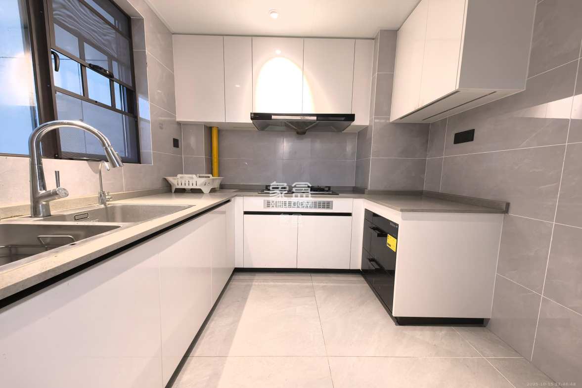 德奥悦东方 4室2厅2卫 4000.0元/月 德奥悦东方 4室2厅2卫 4000.0元/月室内图