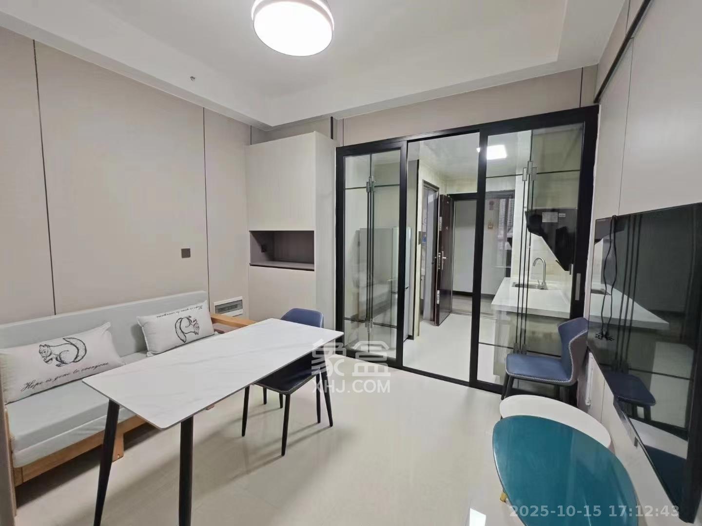 梅溪国际公寓(步步高新天地) 1室1厅1卫 1800.0元/月 梅溪国际公寓(步步高新天地) 1室1厅1卫 1800.0元/月室内图