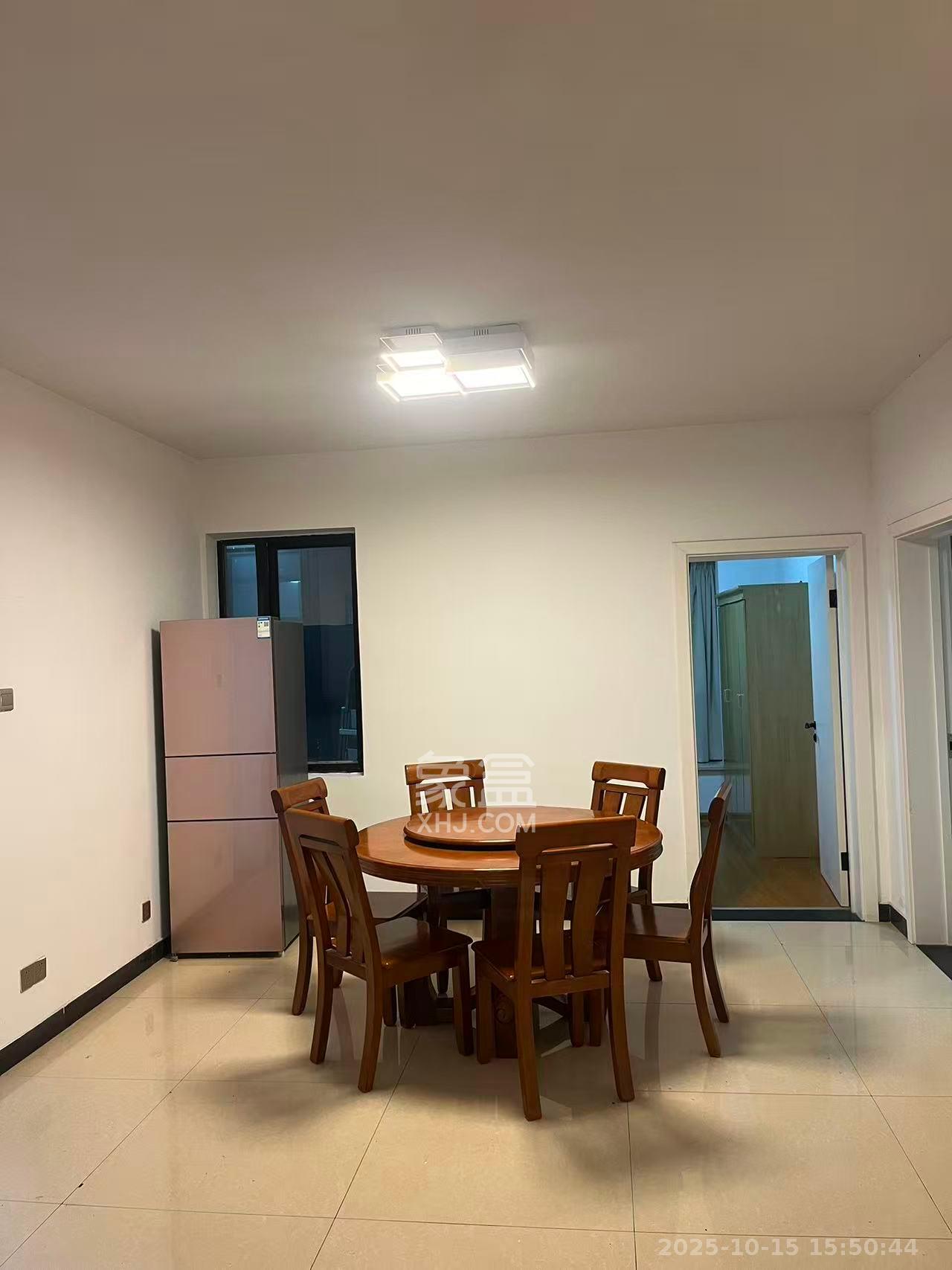 鑫远湘府华城 3室2厅2卫 2400.0元/月 鑫远湘府华城 3室2厅2卫 2400.0元/月室内图