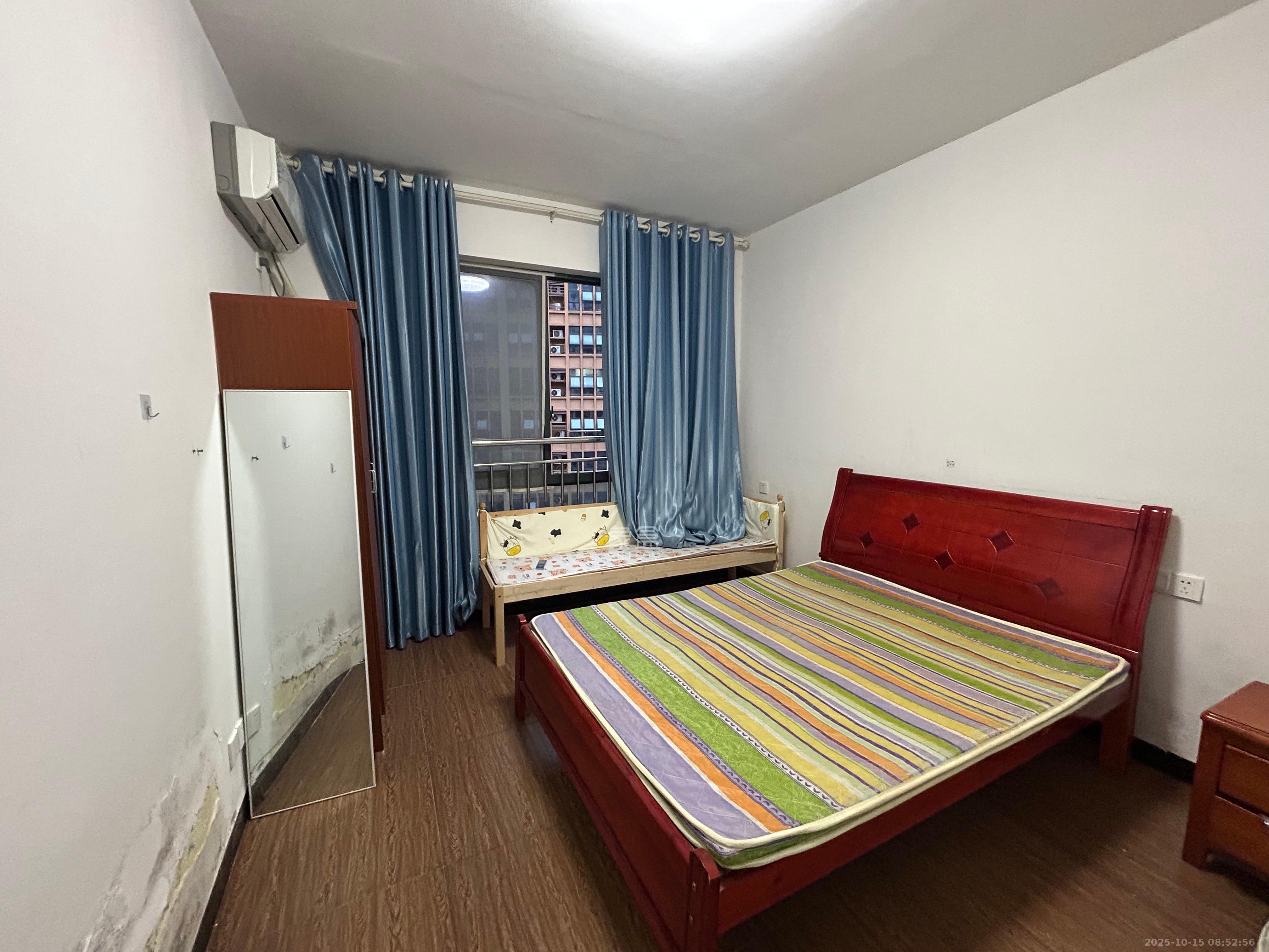 安泰嘉园（湘府邻伴）  3室2厅1卫    2200.0元/月室内图