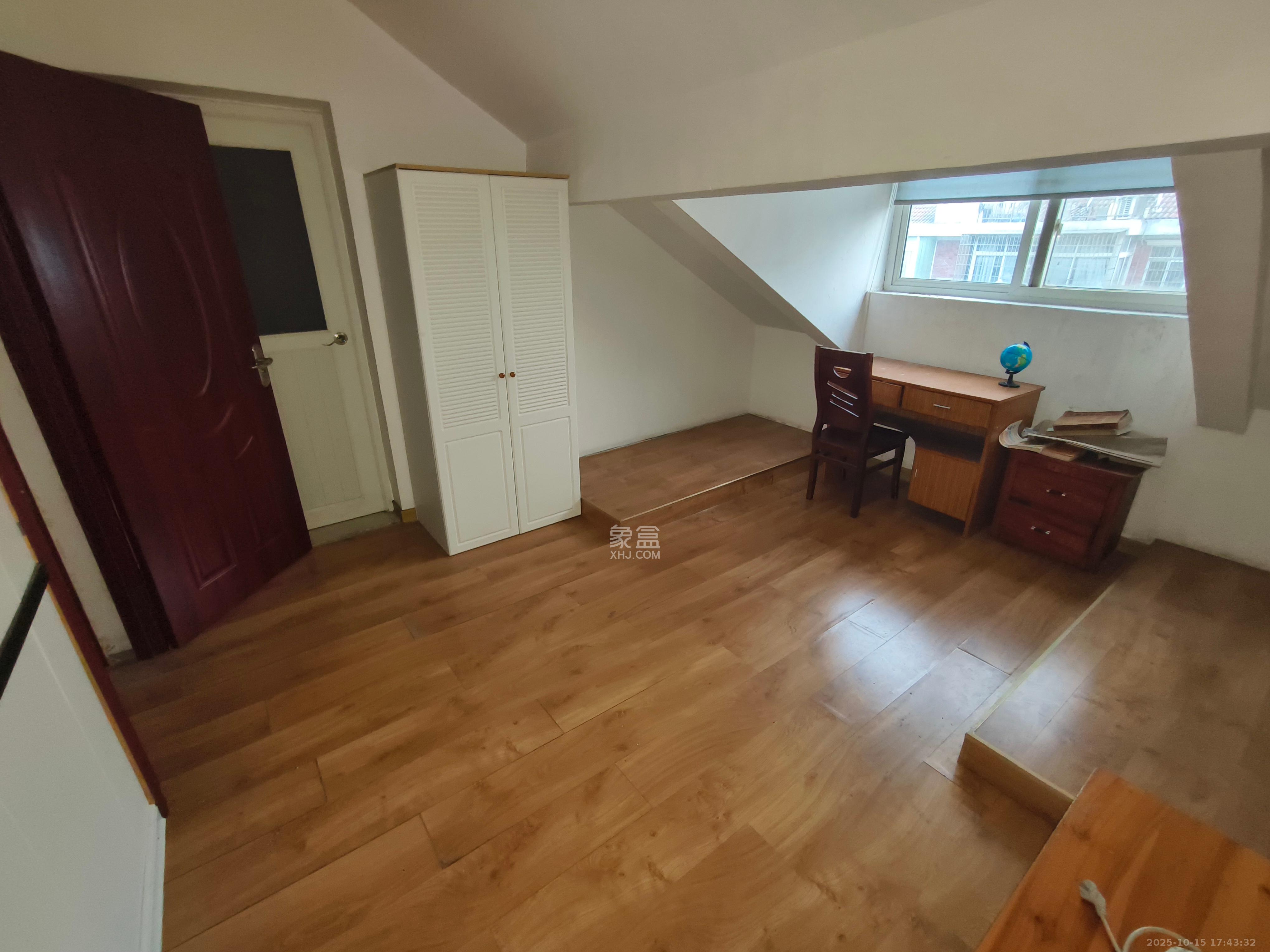 紫薇苑 4室2厅2卫 1800.0元/月 紫薇苑 4室2厅2卫 1800.0元/月室内图