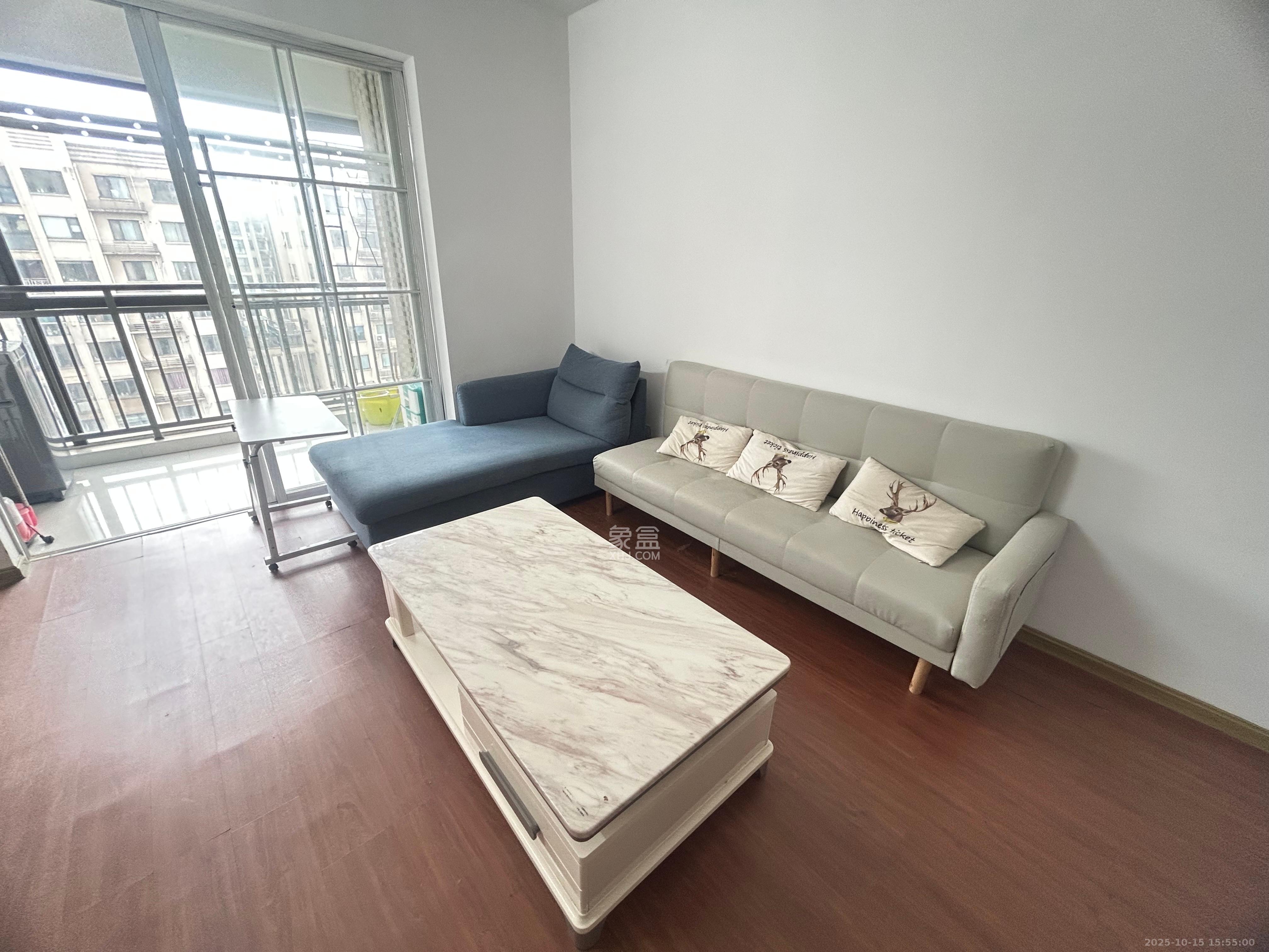 旭辉藏郡（藏郡、旭湘华府)  3室2厅1卫    2000.0元/月