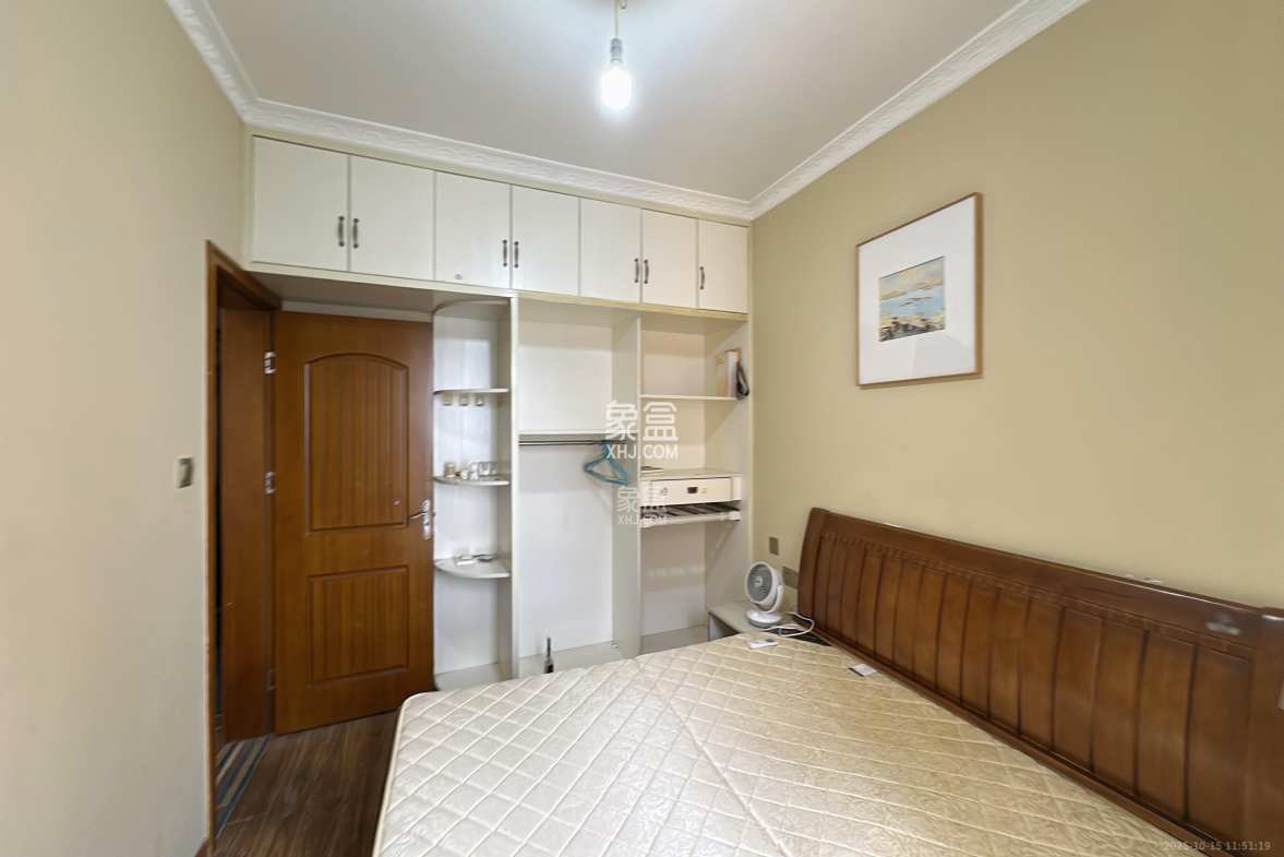 COCO蜜城 3室2厅1卫 2300.0元/月 COCO蜜城 3室2厅1卫 2300.0元/月室内图