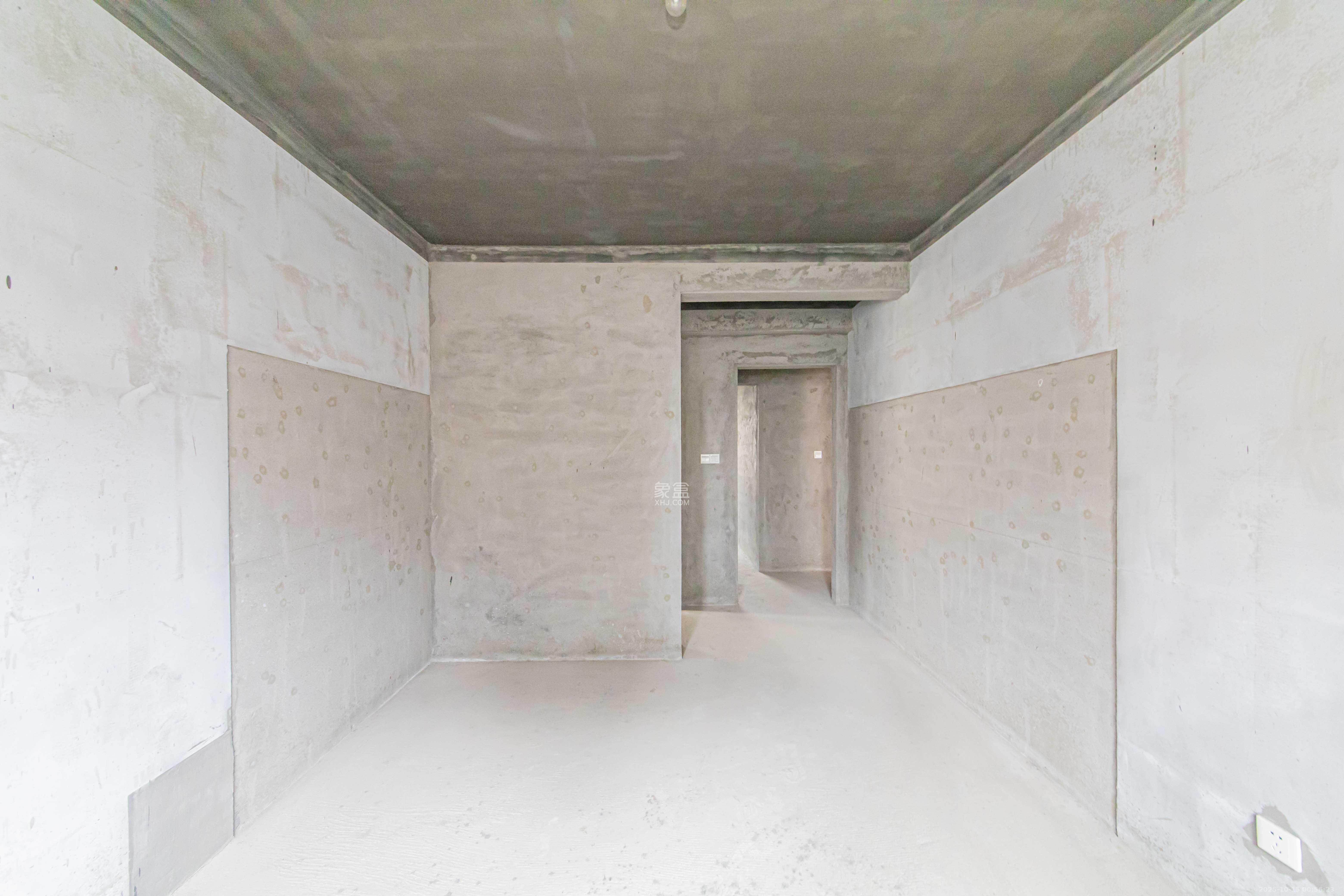 鑫远玲珑  3室2厅1卫    105.0万卧室