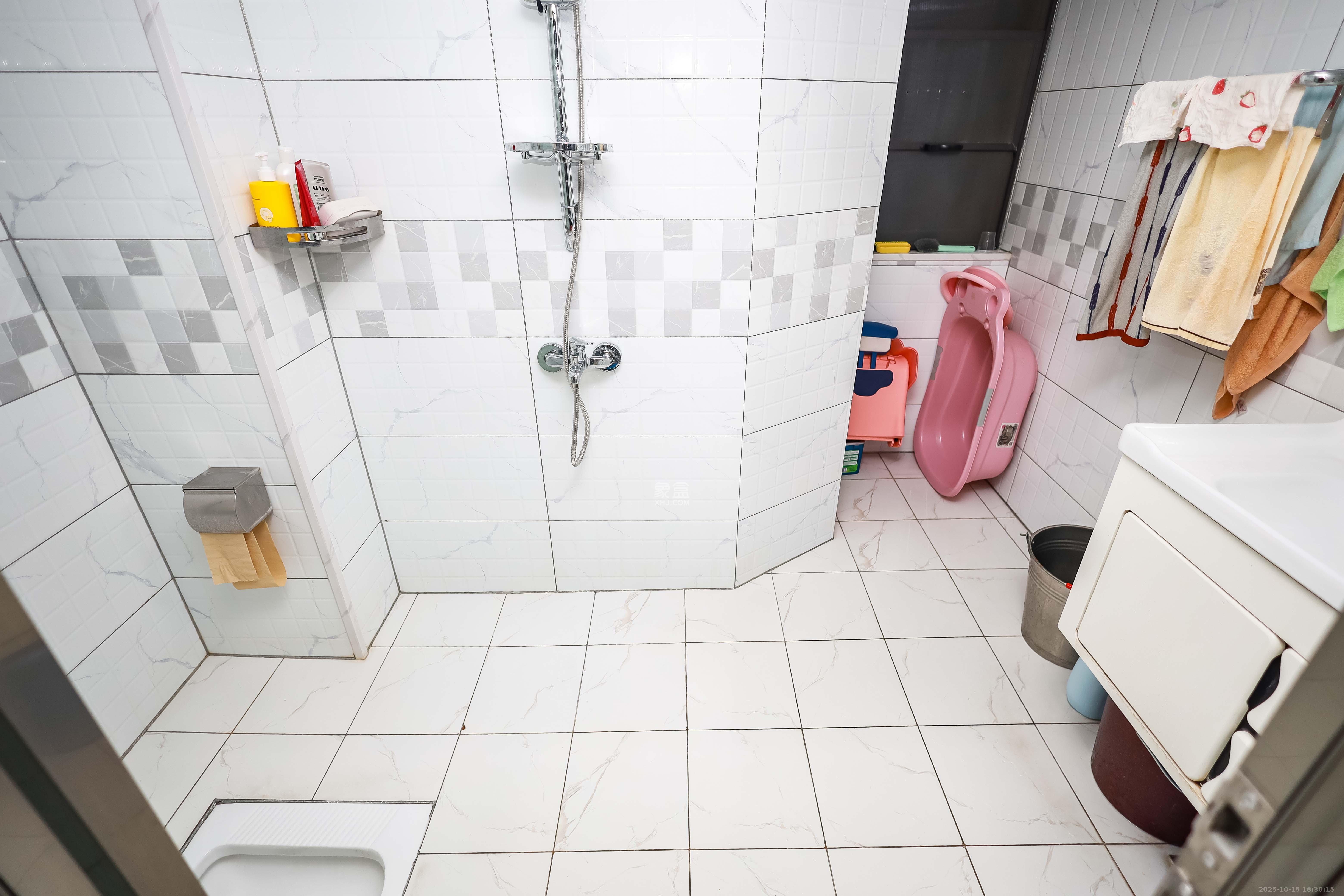 奥克斯缔壹城 3室2厅2卫 110.0万 奥克斯缔壹城 3室2厅2卫 110.0万卫生间