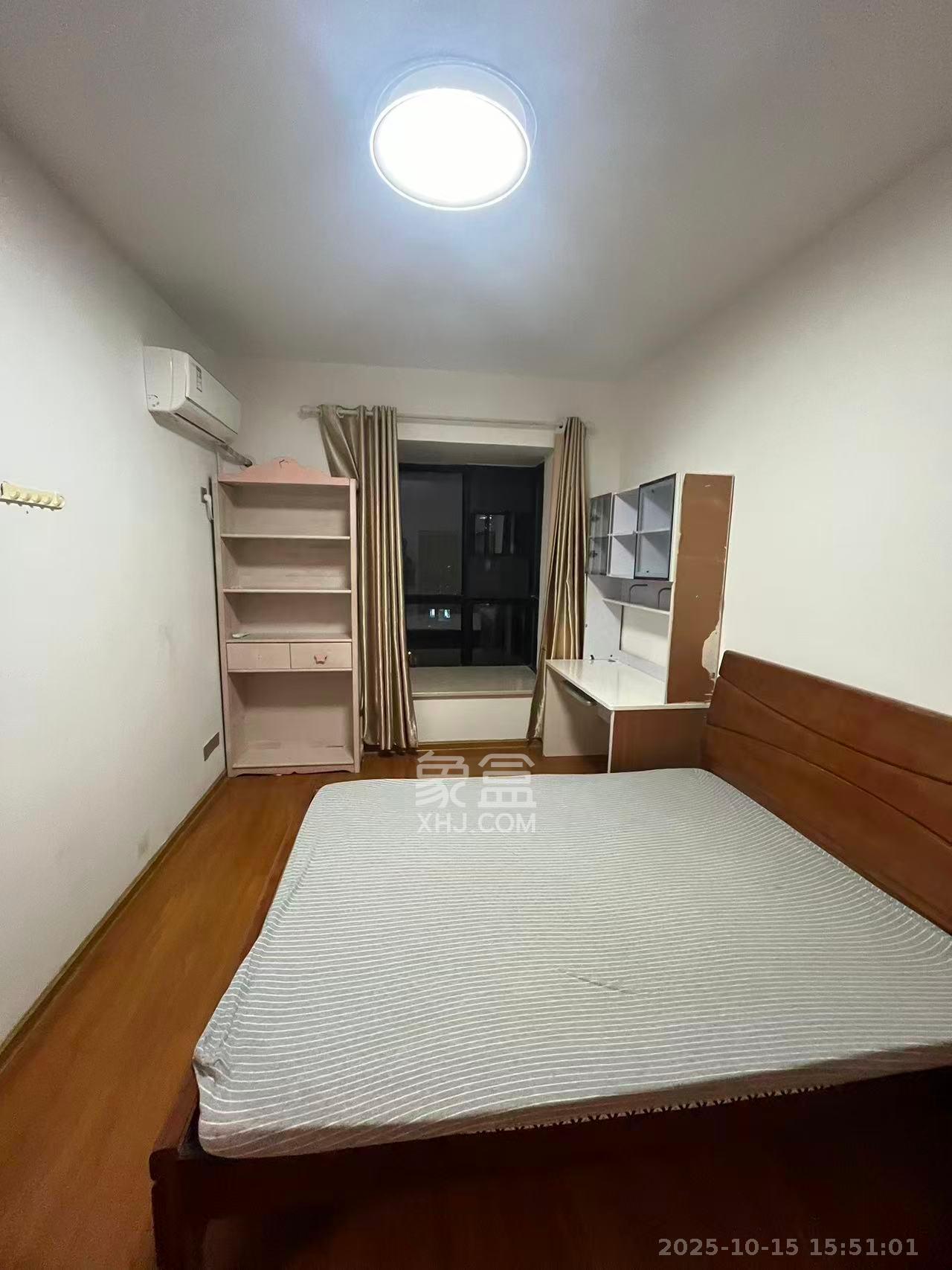 鑫远湘府华城 3室2厅2卫 2400.0元/月 鑫远湘府华城 3室2厅2卫 2400.0元/月室内图