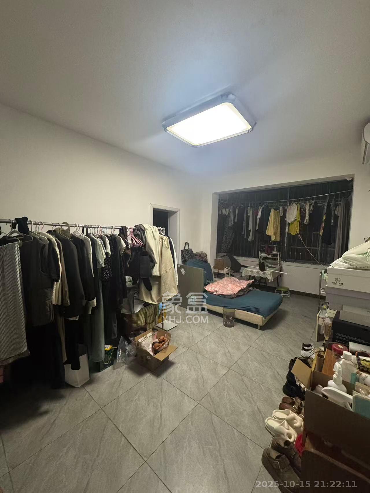 人民新村 2室1厅1卫 2000.0元/月 人民新村 2室1厅1卫 2000.0元/月室内图