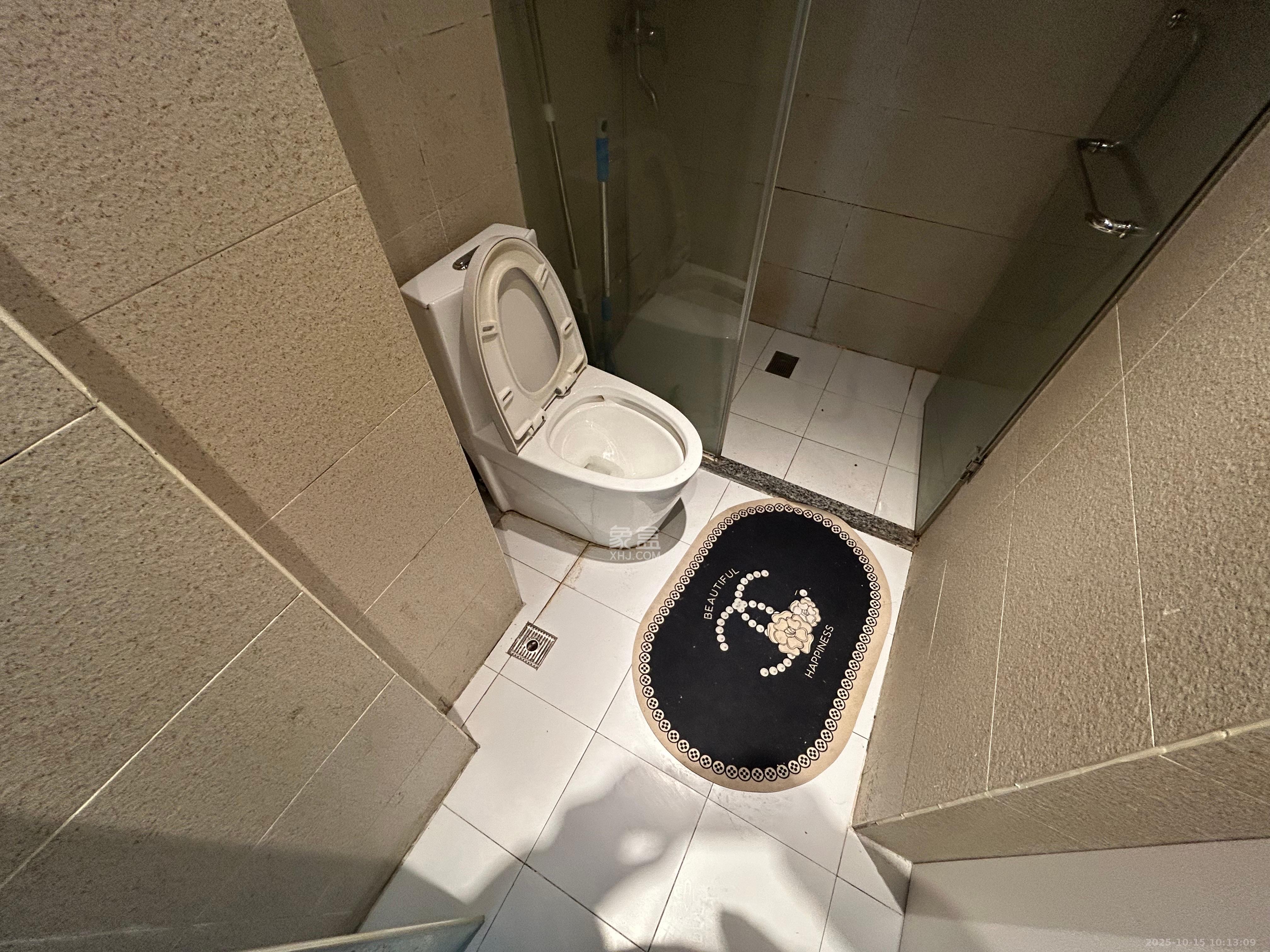 宇成开福广场   54.0㎡      1700.0元/月室内图