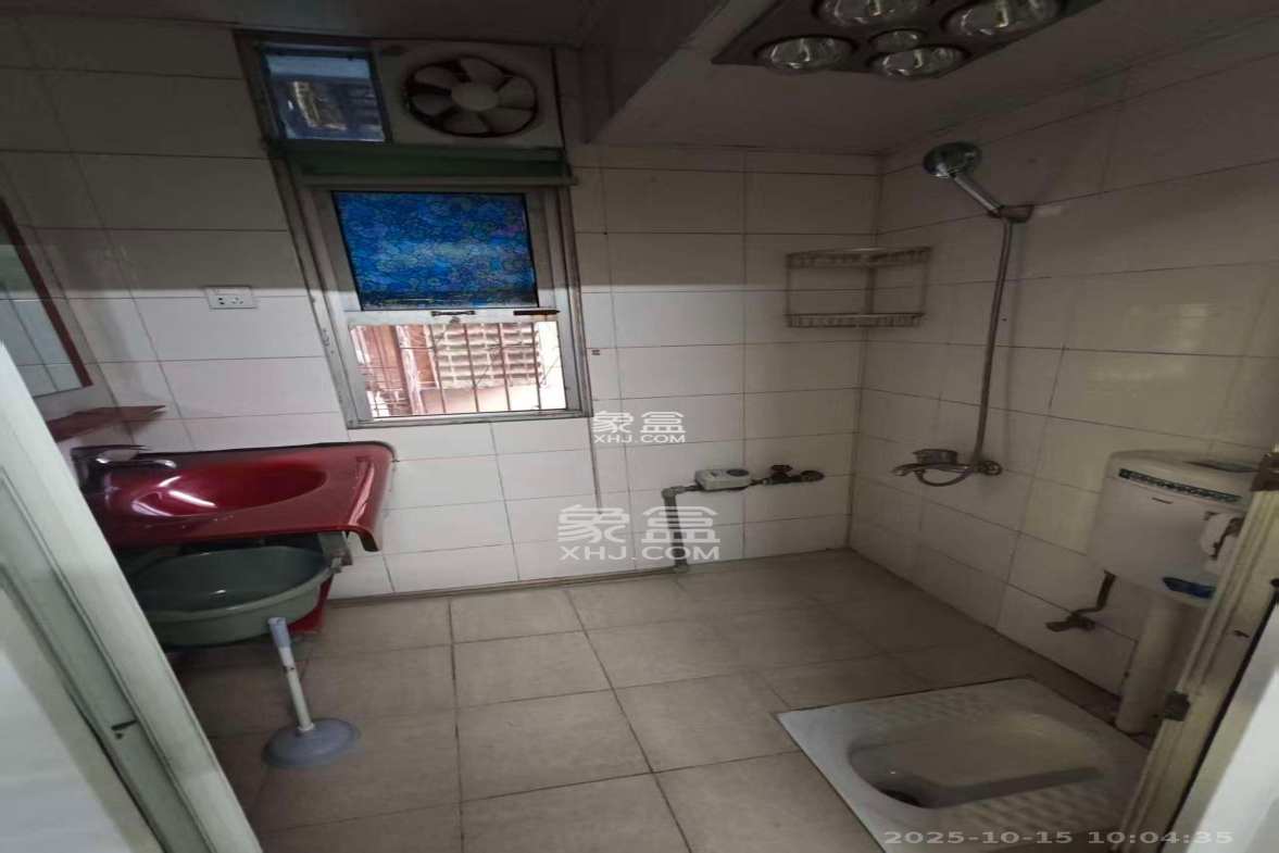 省水院宿舍 2室2厅1卫 1800.0元/月 省水院宿舍 2室2厅1卫 1800.0元/月室内图