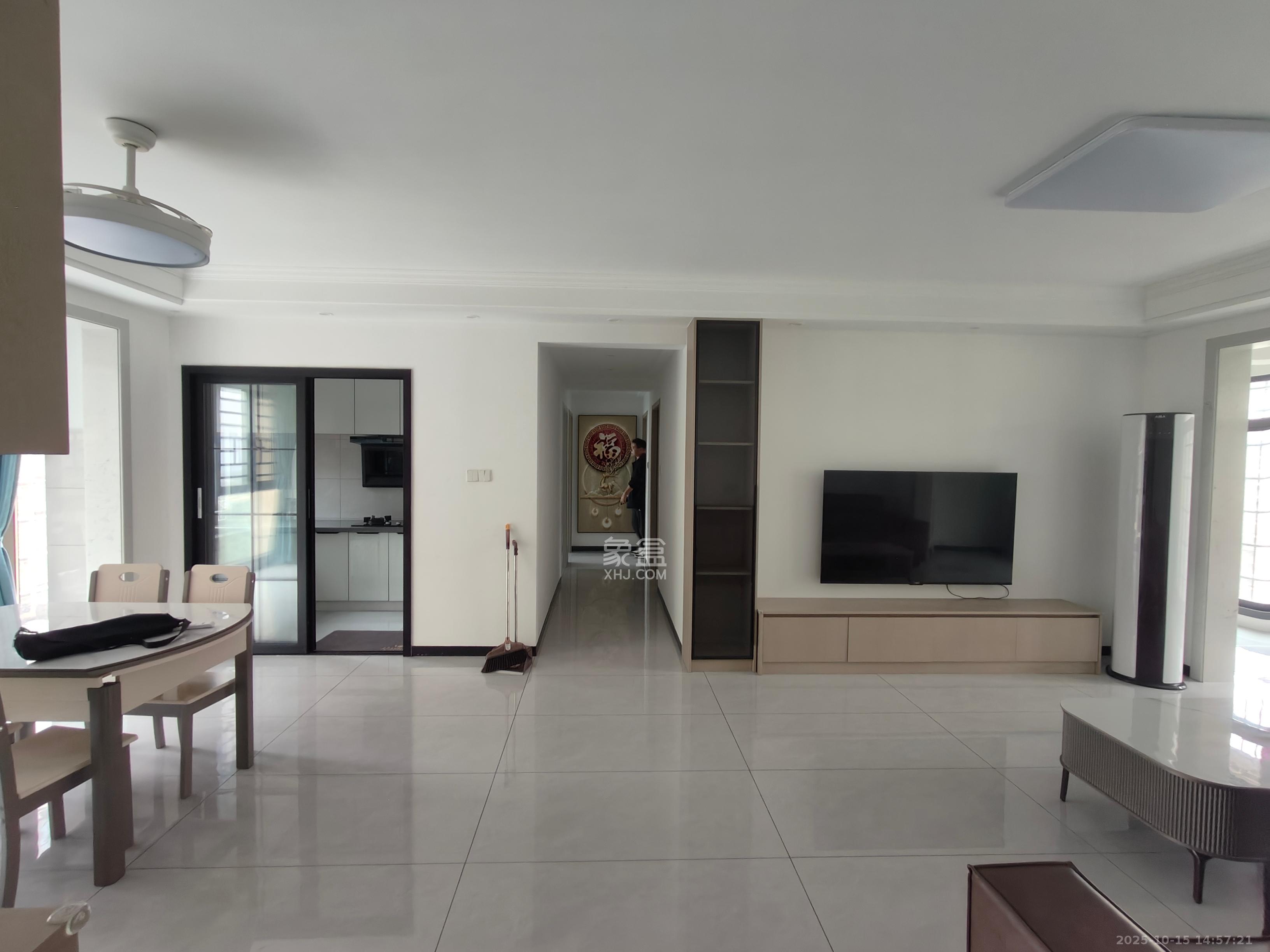 桥头家园三期  3室2厅2卫    2200.0元/月 桥头家园三期  3室2厅2卫    2200.0元/月室内图