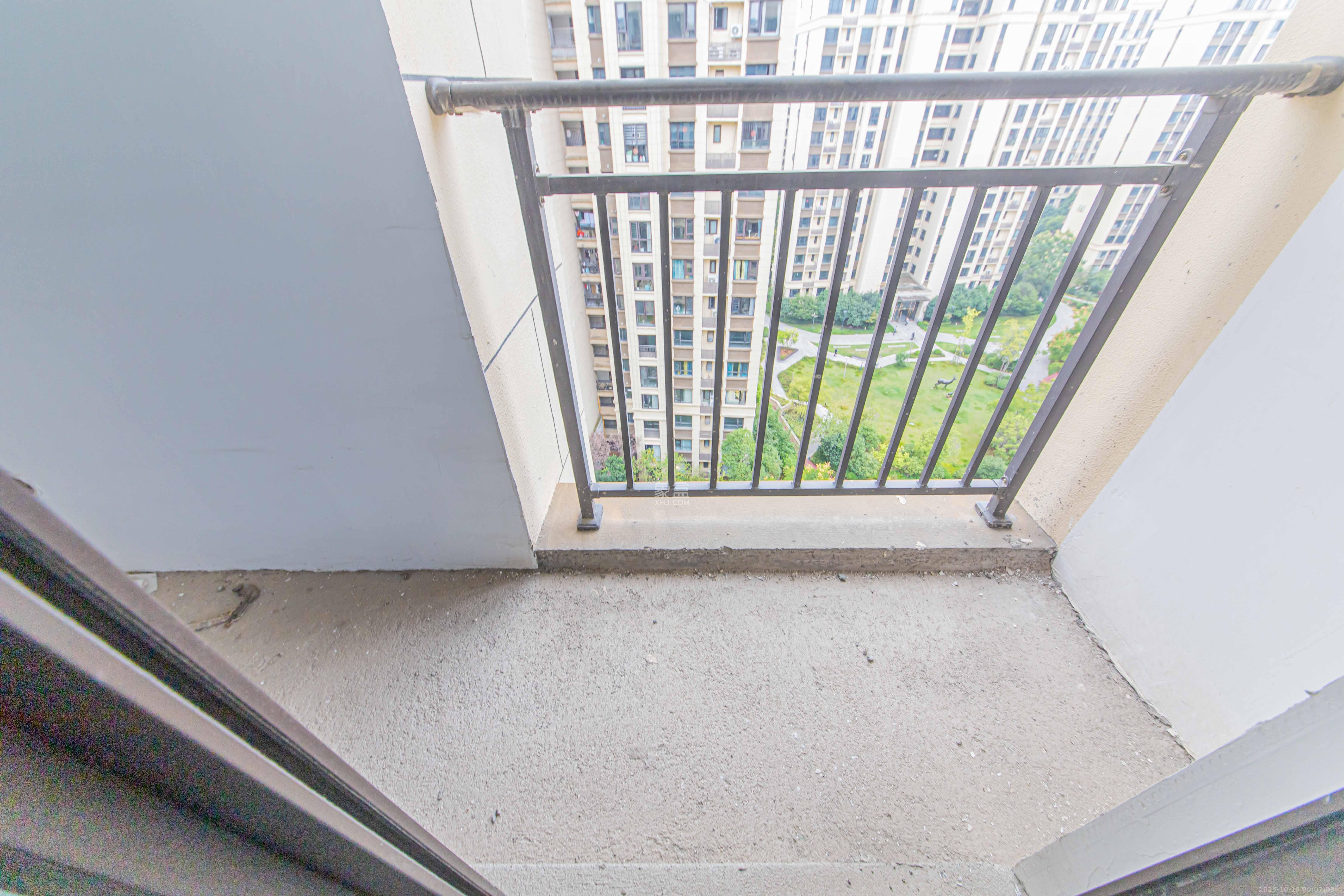 北辰中央公园DF区  3室2厅1卫    83.0万 北辰中央公园DF区  3室2厅1卫    83.0万阳台