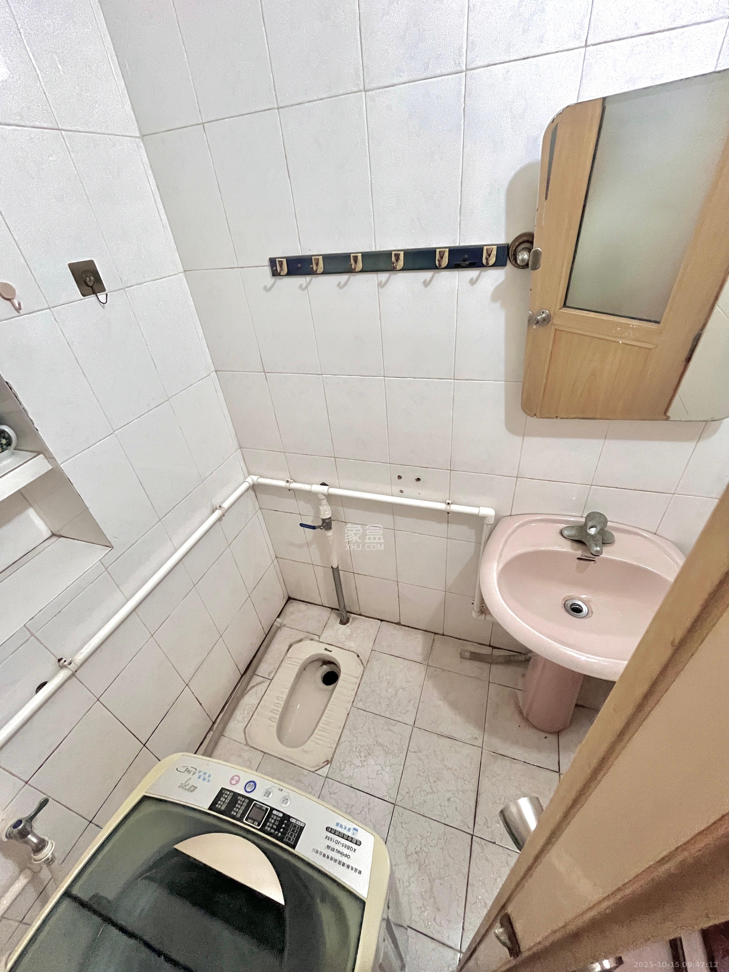 友谊社区(安置区、别墅区)  3室1厅1卫    1500.0元/月 友谊社区(安置区、别墅区)  3室1厅1卫    1500.0元/月室内图1