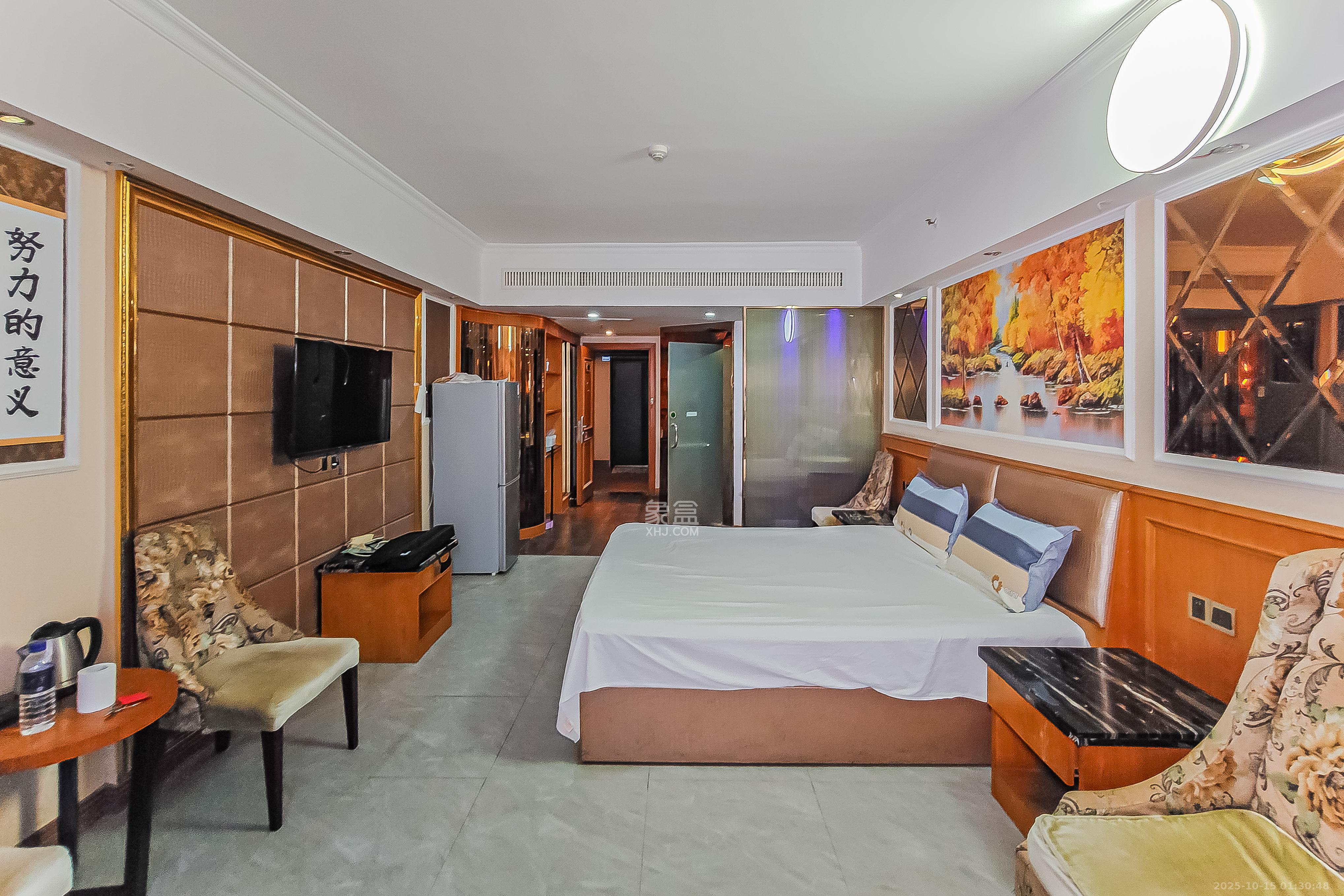 三重星都心  1室1厅1卫    32.8万卧室