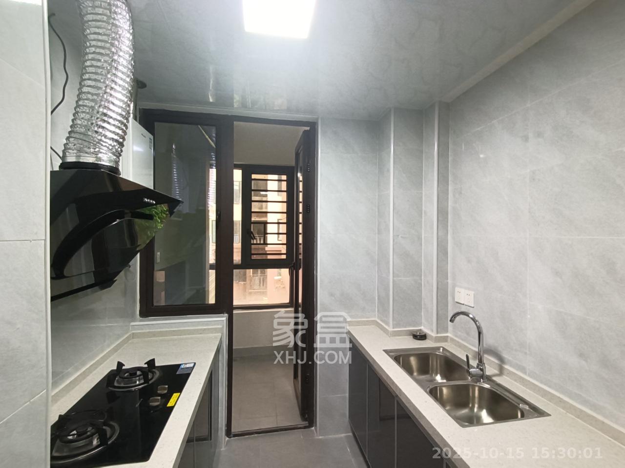 长房明宸府  3室1厅1卫    2100.0元/月 长房明宸府  3室1厅1卫    2100.0元/月室内图