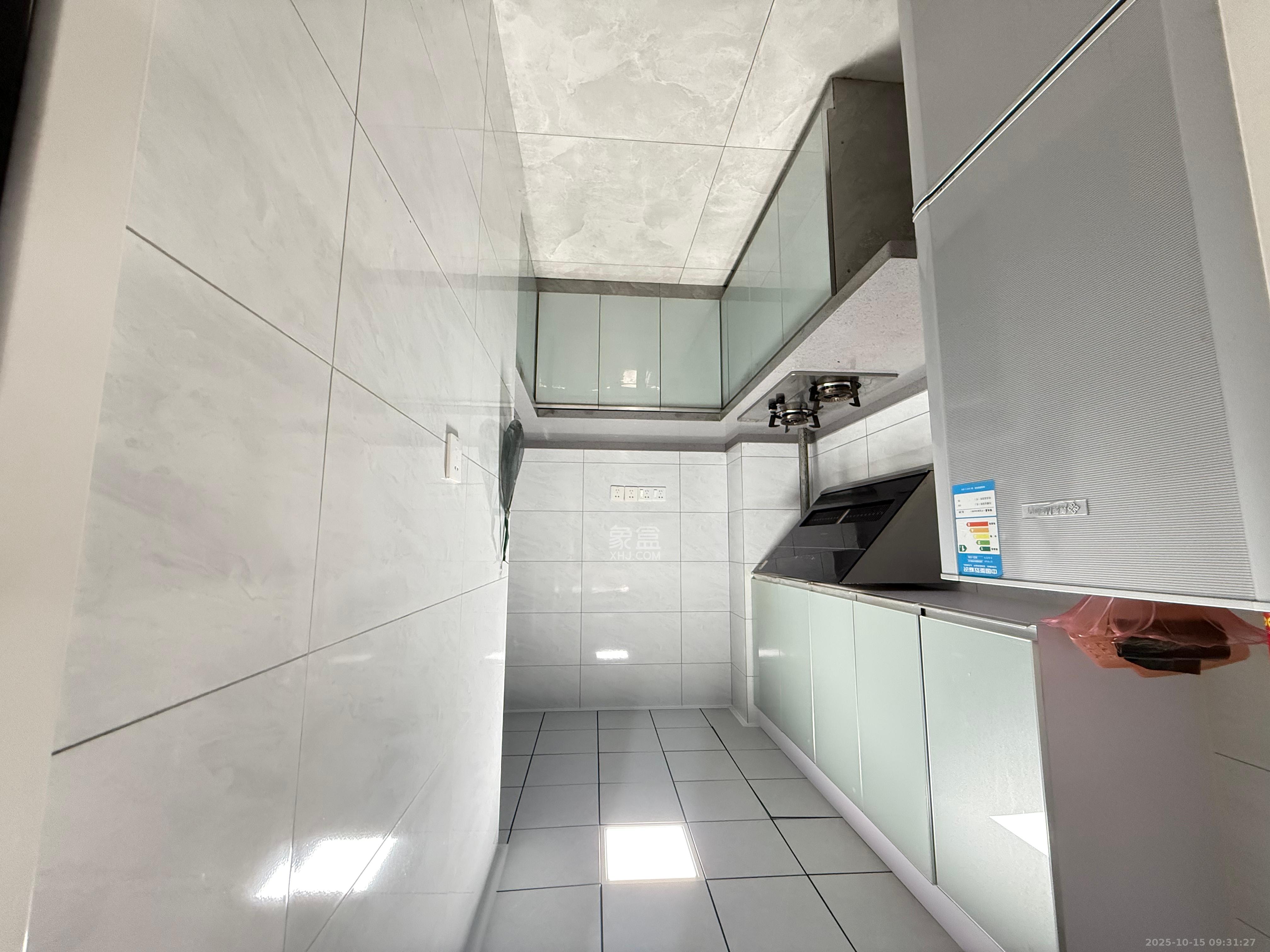 香缇雅苑(鑫远翡丽郡二期) 3室2厅1卫 3100.0元/月 香缇雅苑(鑫远翡丽郡二期) 3室2厅1卫 3100.0元/月室内图