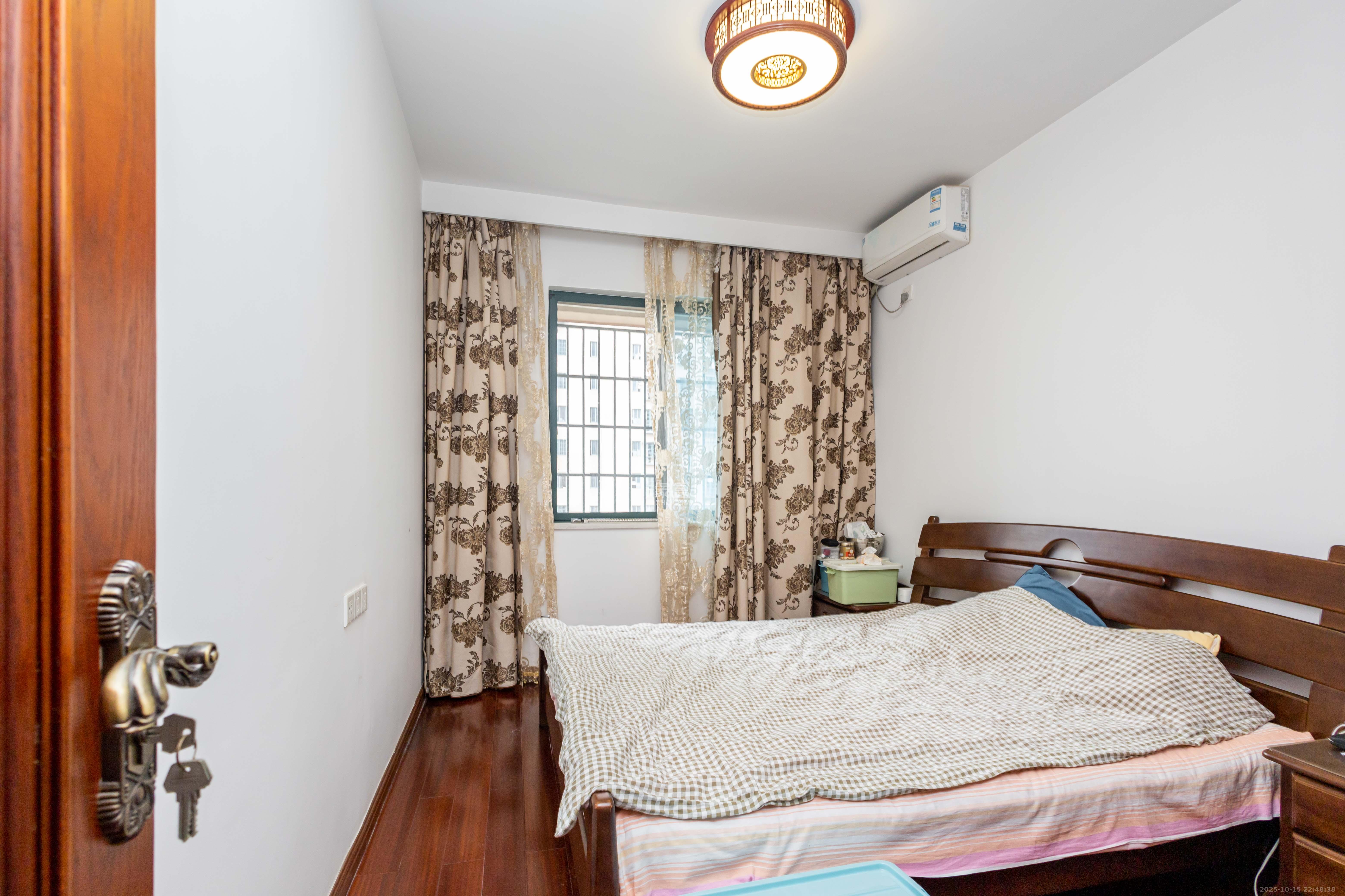 才子佳郡  4室2厅2卫    115.0万卧室