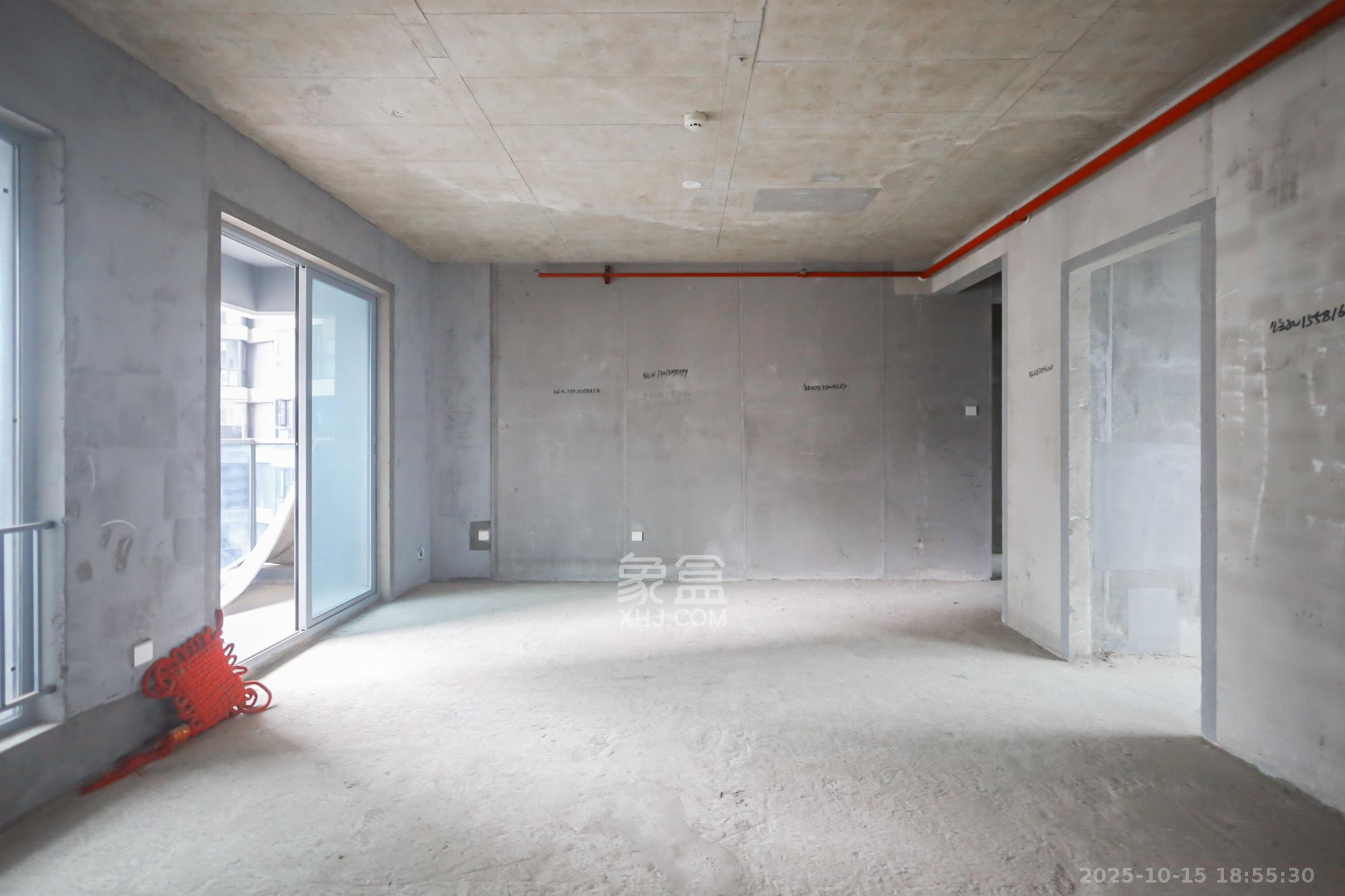 保利天禧D区  4室2厅2卫    228.0万