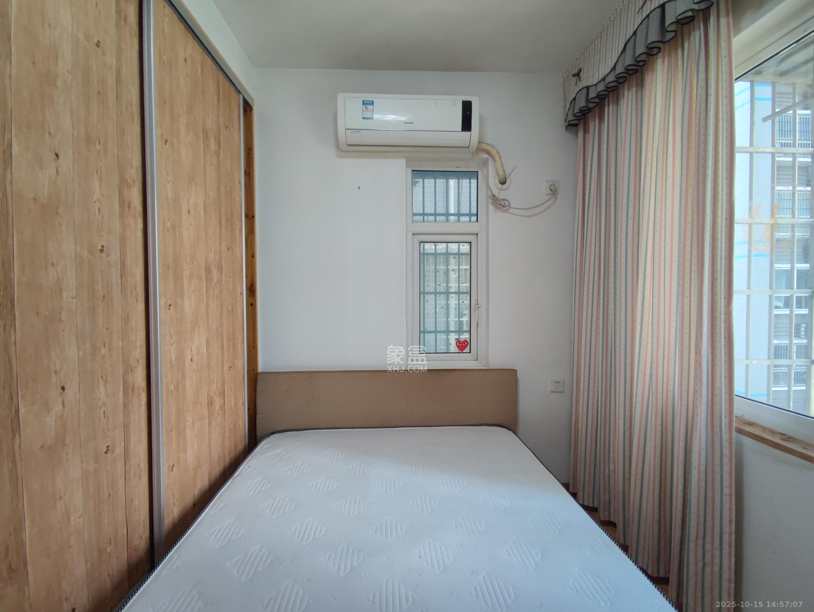 佳美星城  2室1厅1卫    1600.0元/月室内图