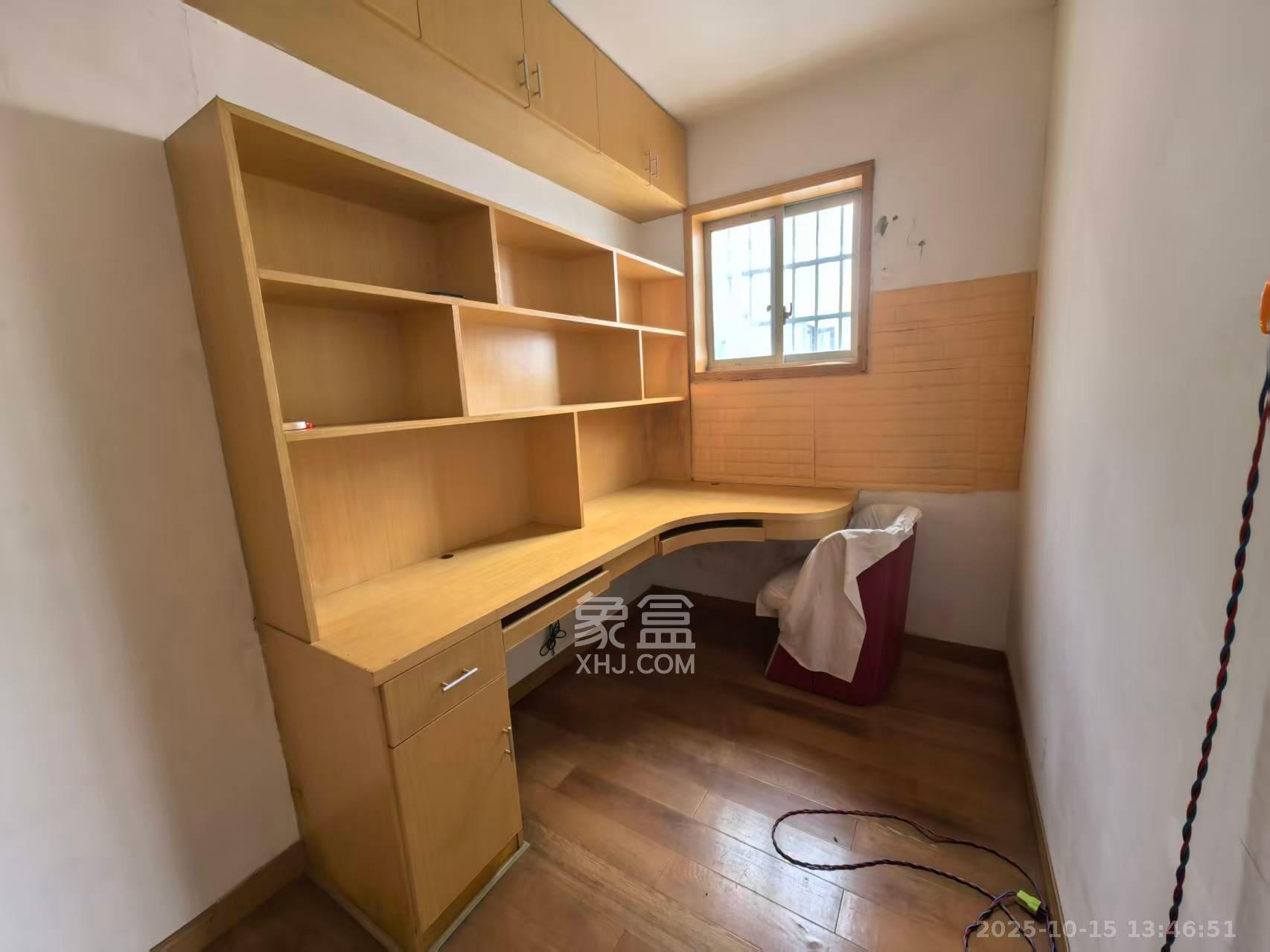 汇城上筑 2室1厅1卫 1800.0元/月 汇城上筑 2室1厅1卫 1800.0元/月室内图