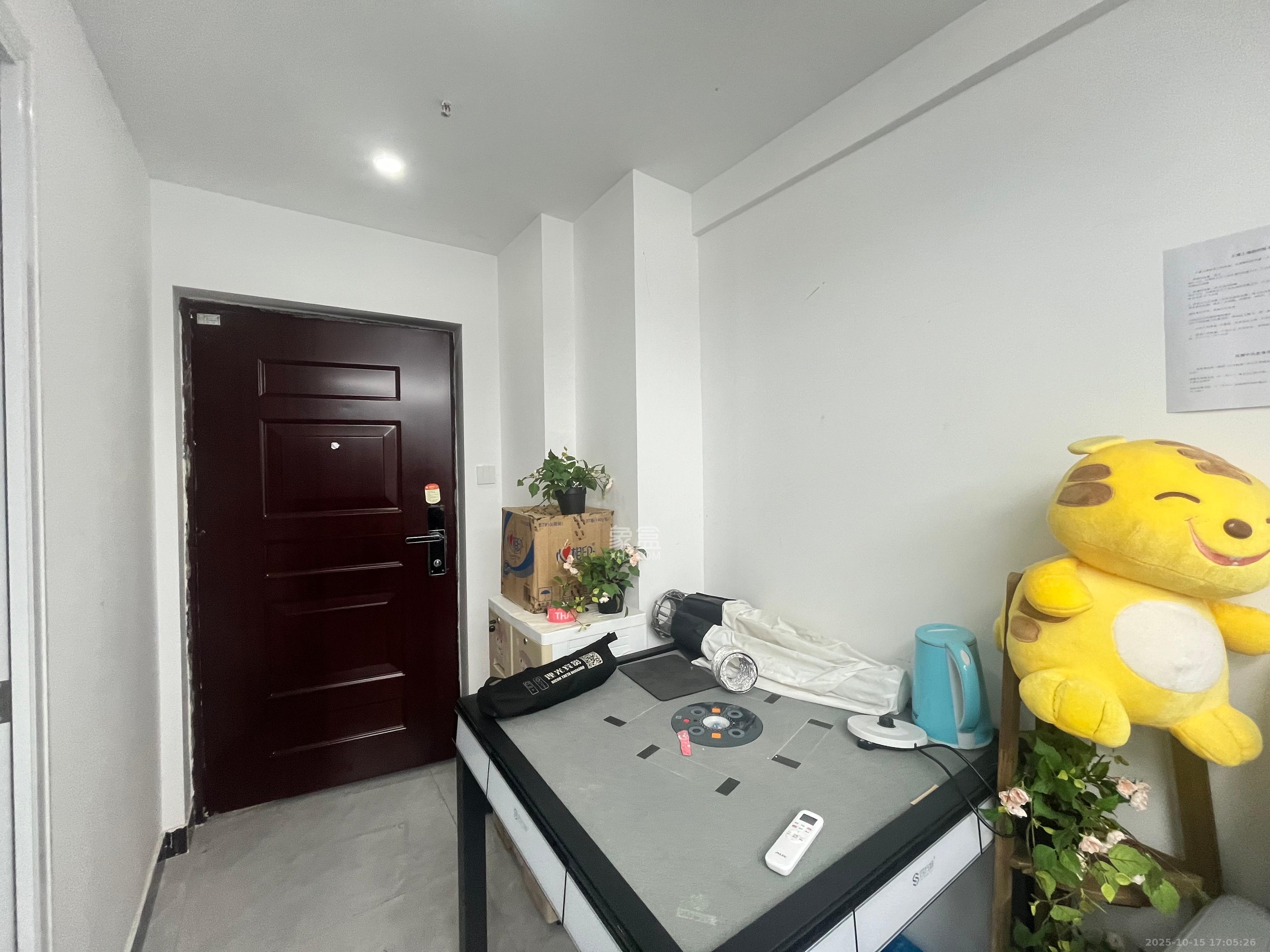 保利天禧EF区  1室1厅1卫    1500.0元/月 保利天禧EF区  1室1厅1卫    1500.0元/月室内图