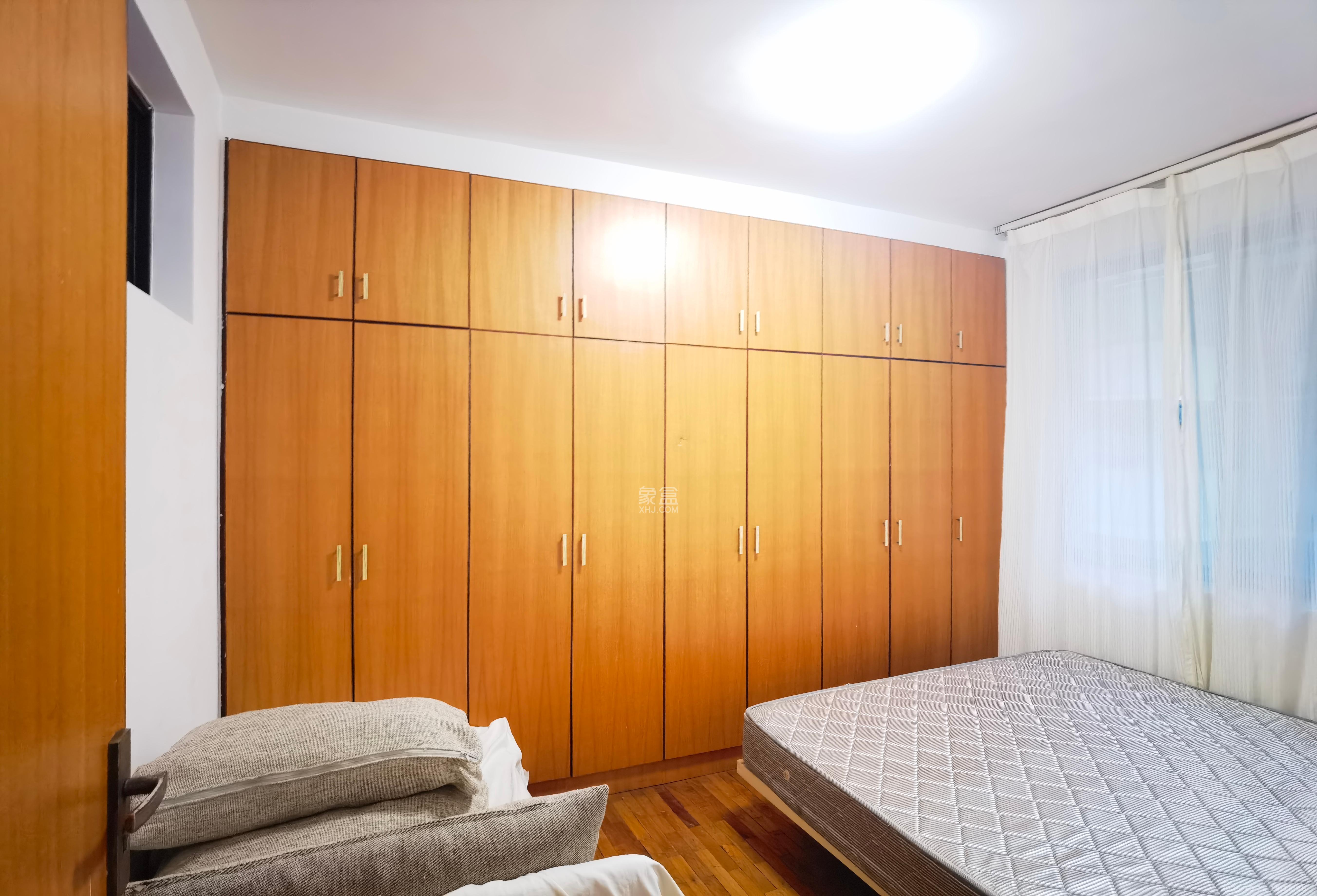 中国水电八局宿舍  3室2厅1卫    2100.0元/月室内图