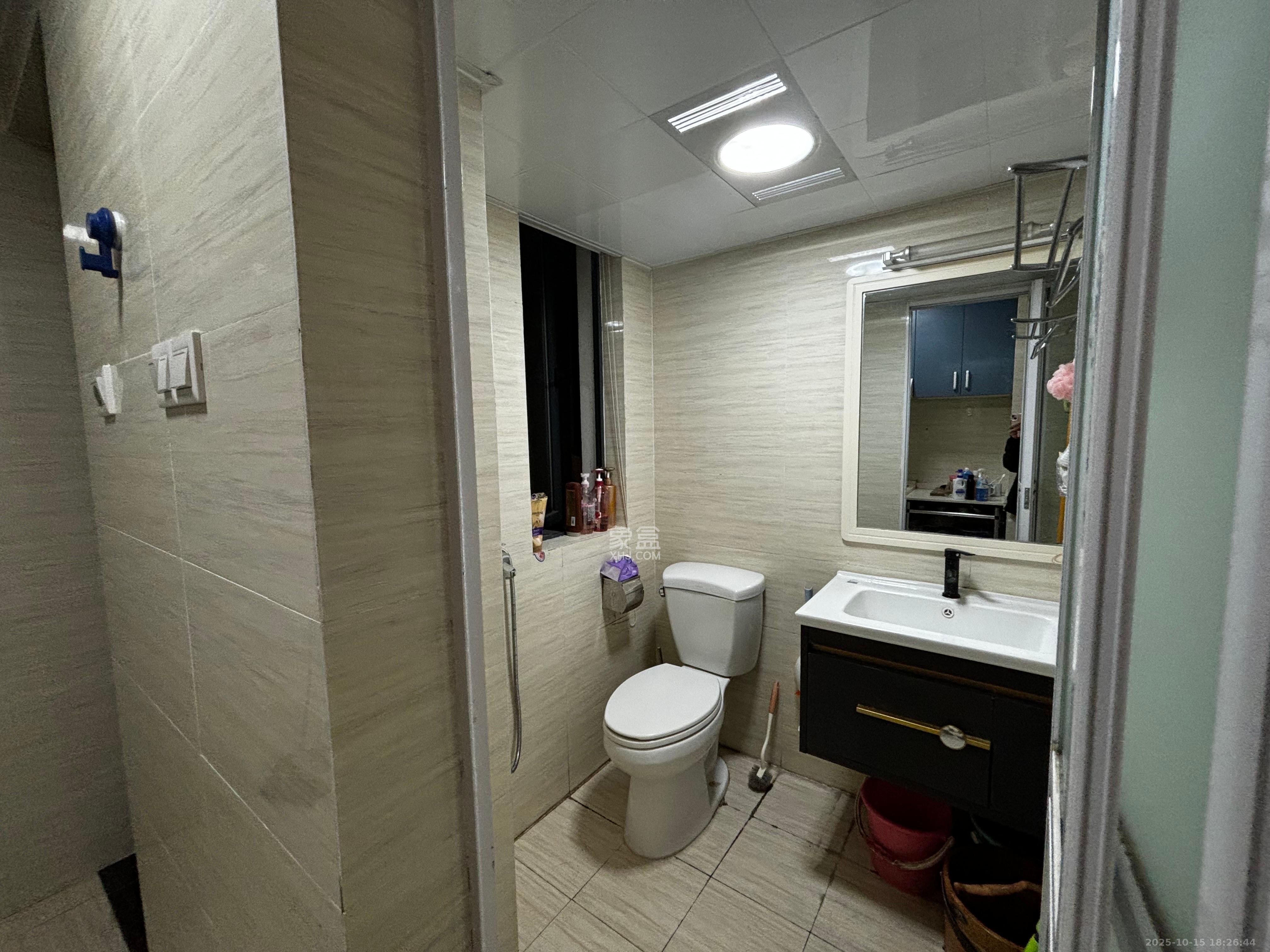 中建芙蓉工社  2室1厅1卫    1600.0元/月室内图