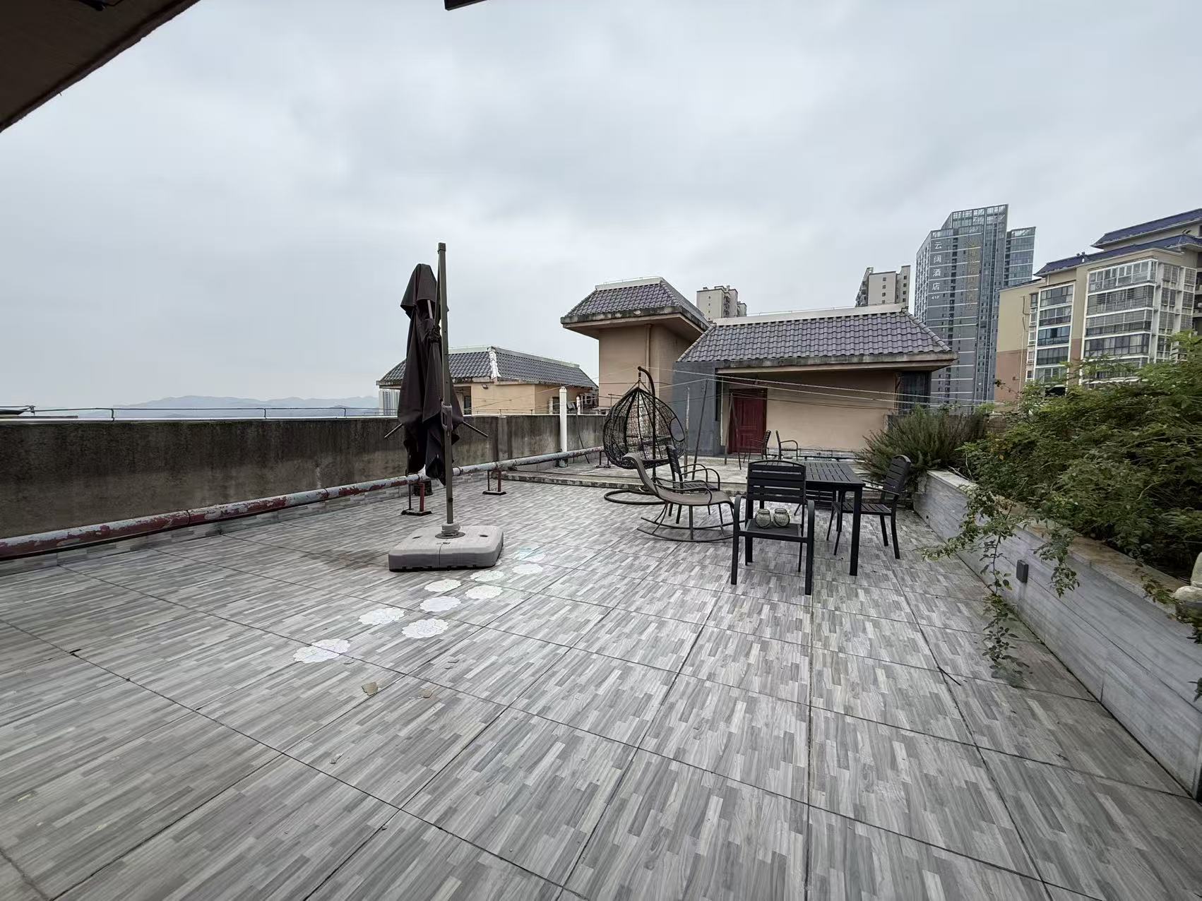 学府花园(文苑瑞景)  4室2厅2卫    108.8万 学府花园(文苑瑞景)  4室2厅2卫    108.8万室内图