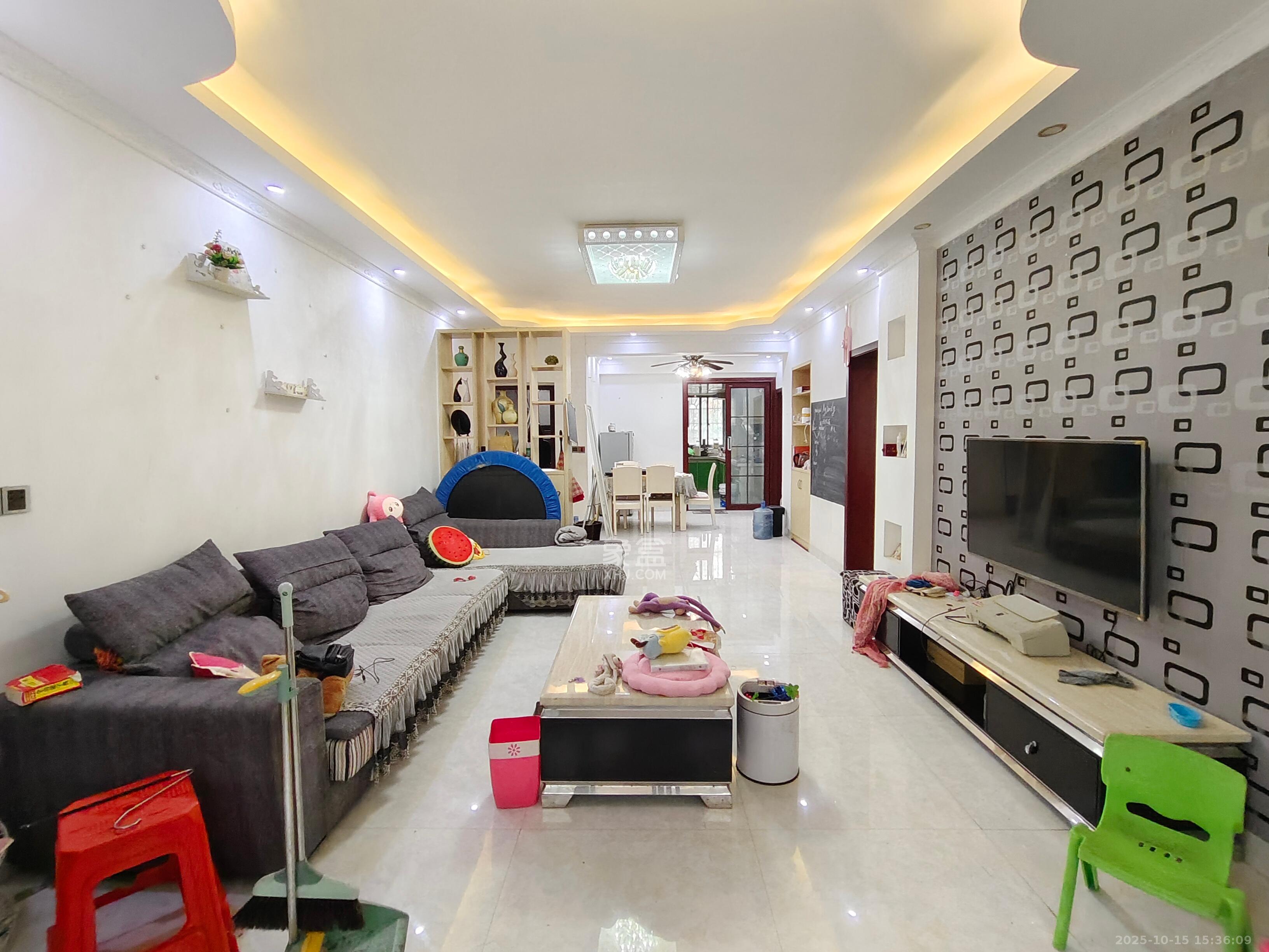 马王堆汽配城  3室2厅1卫    2200.0元/月 马王堆汽配城  3室2厅1卫    2200.0元/月室内图