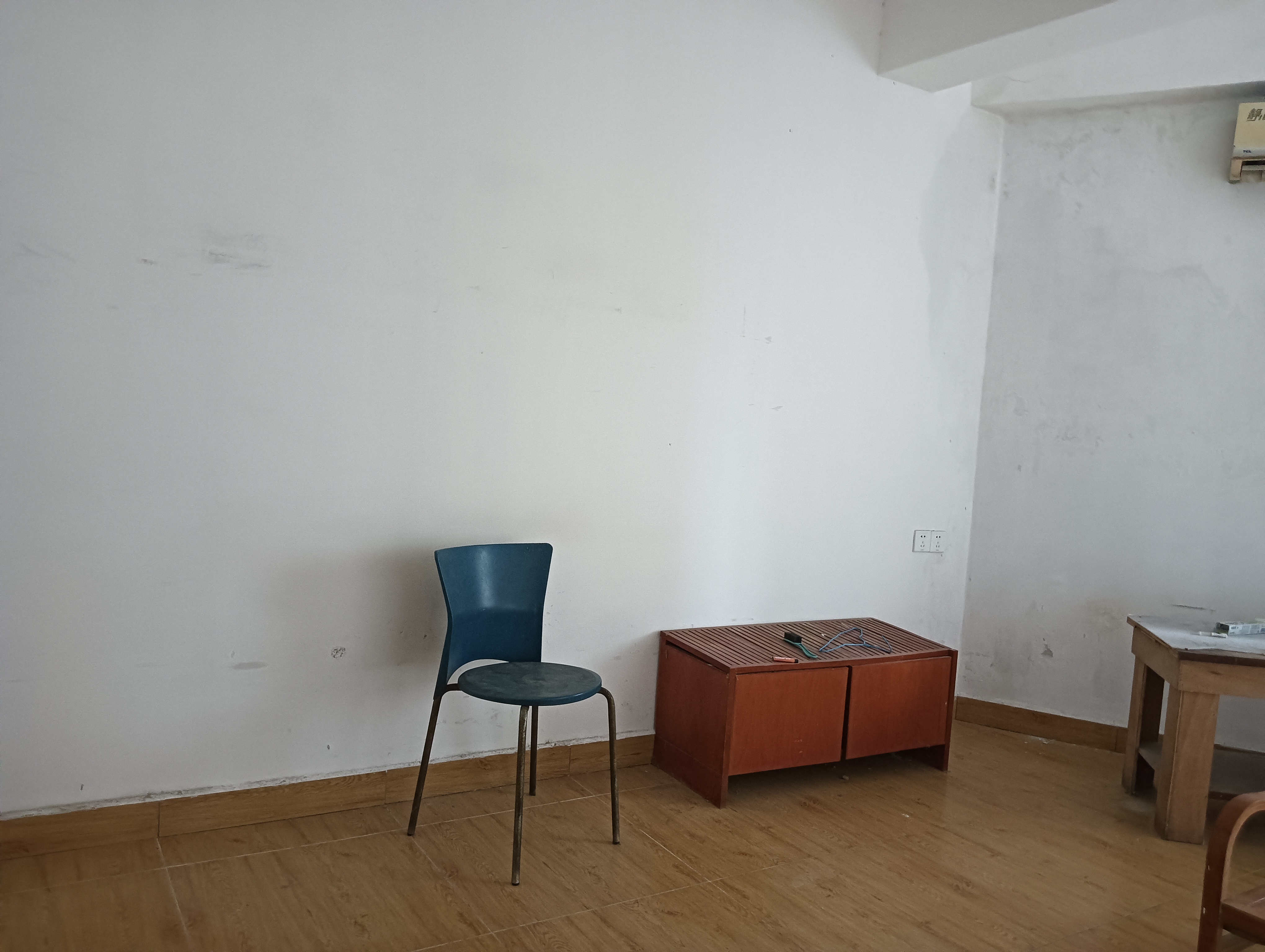 金融花园  4室2厅2卫    3000.0元/月室内图