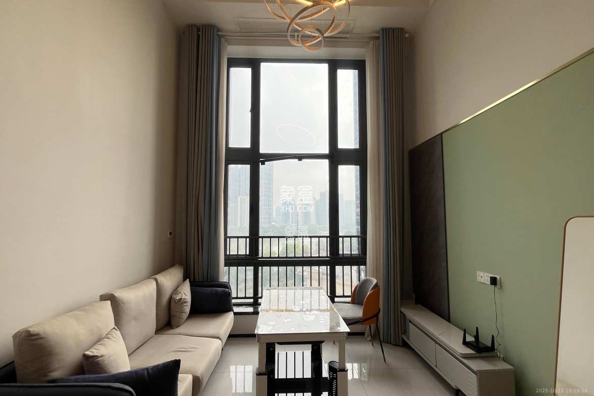 藏珑湖上公馆 1室1厅1卫 2800.0元/月 藏珑湖上公馆 1室1厅1卫 2800.0元/月室内图