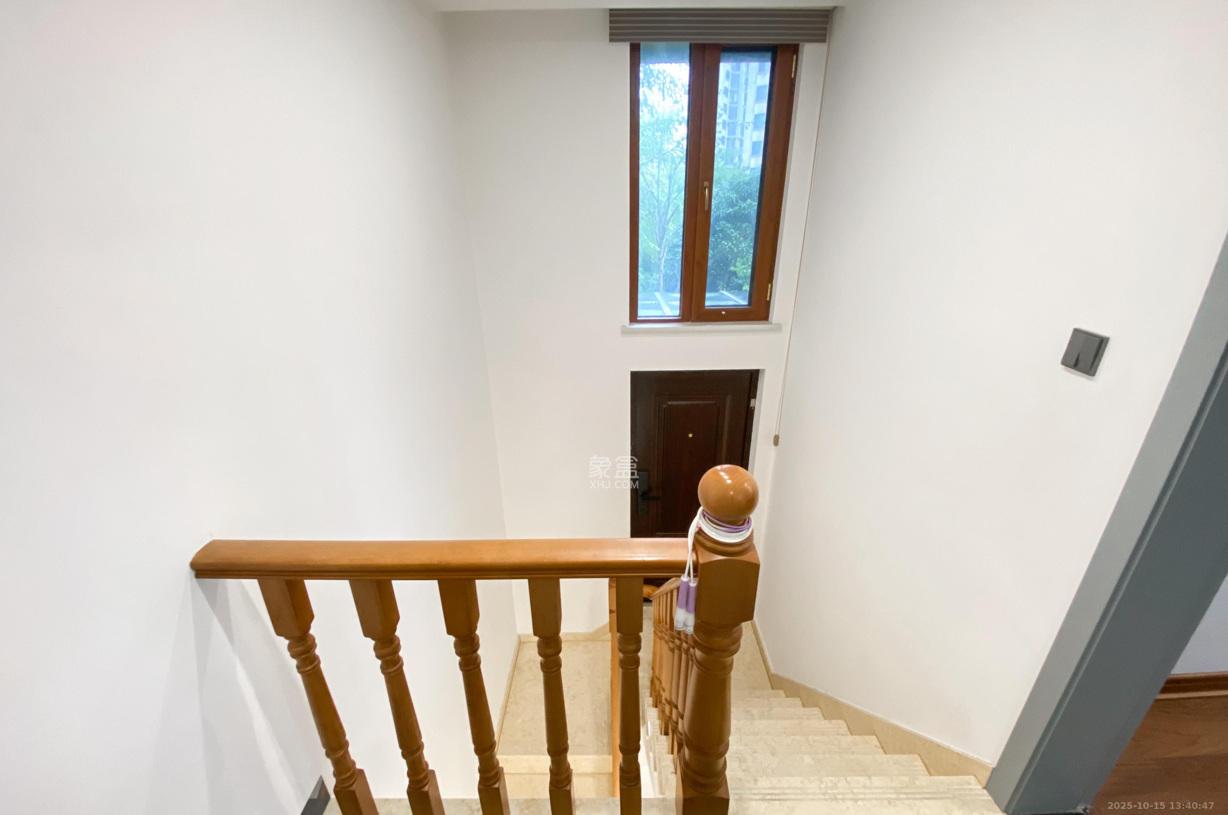 长房梅溪香山  5室2厅3卫    588.0万 长房梅溪香山  5室2厅3卫    588.0万其他