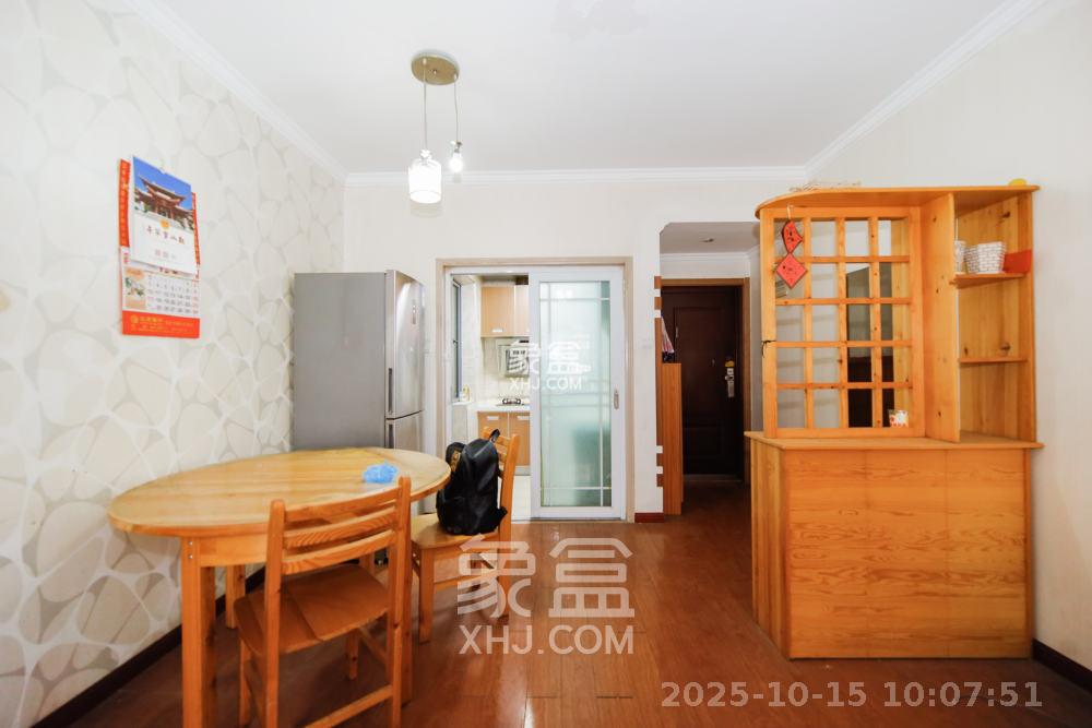 上海城小区 2室2厅1卫 1800.0元/月 上海城小区 2室2厅1卫 1800.0元/月室内图