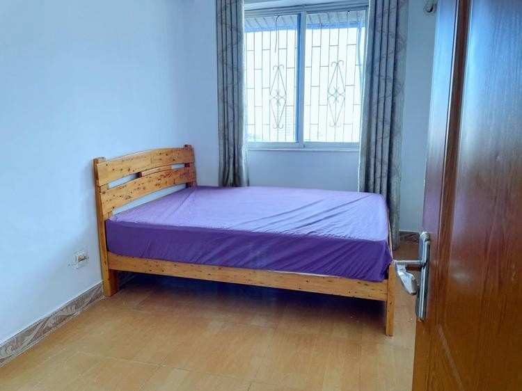 裕兴大厦  3室2厅1卫    1800.0元/月室内图