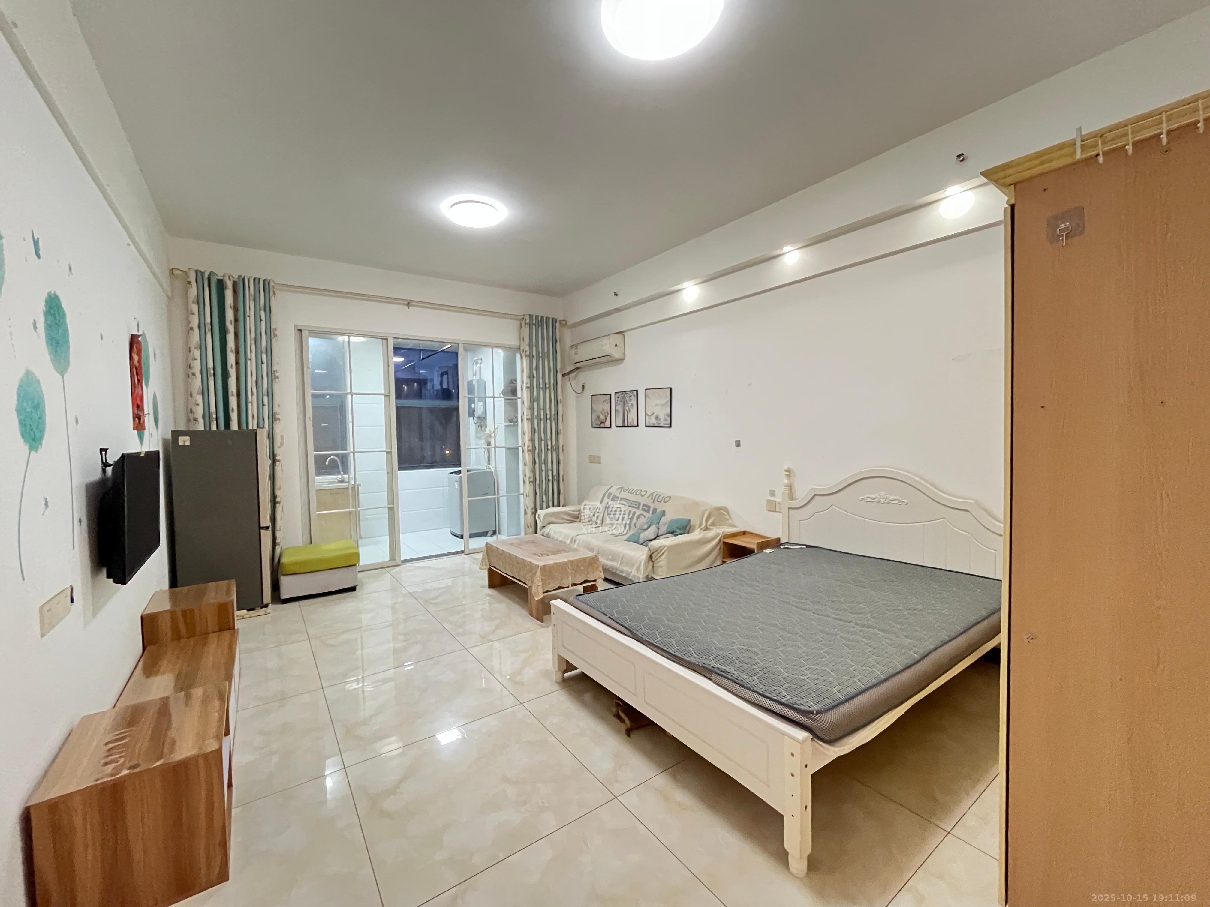 江南华府  1室0厅0卫    1400.0元/月