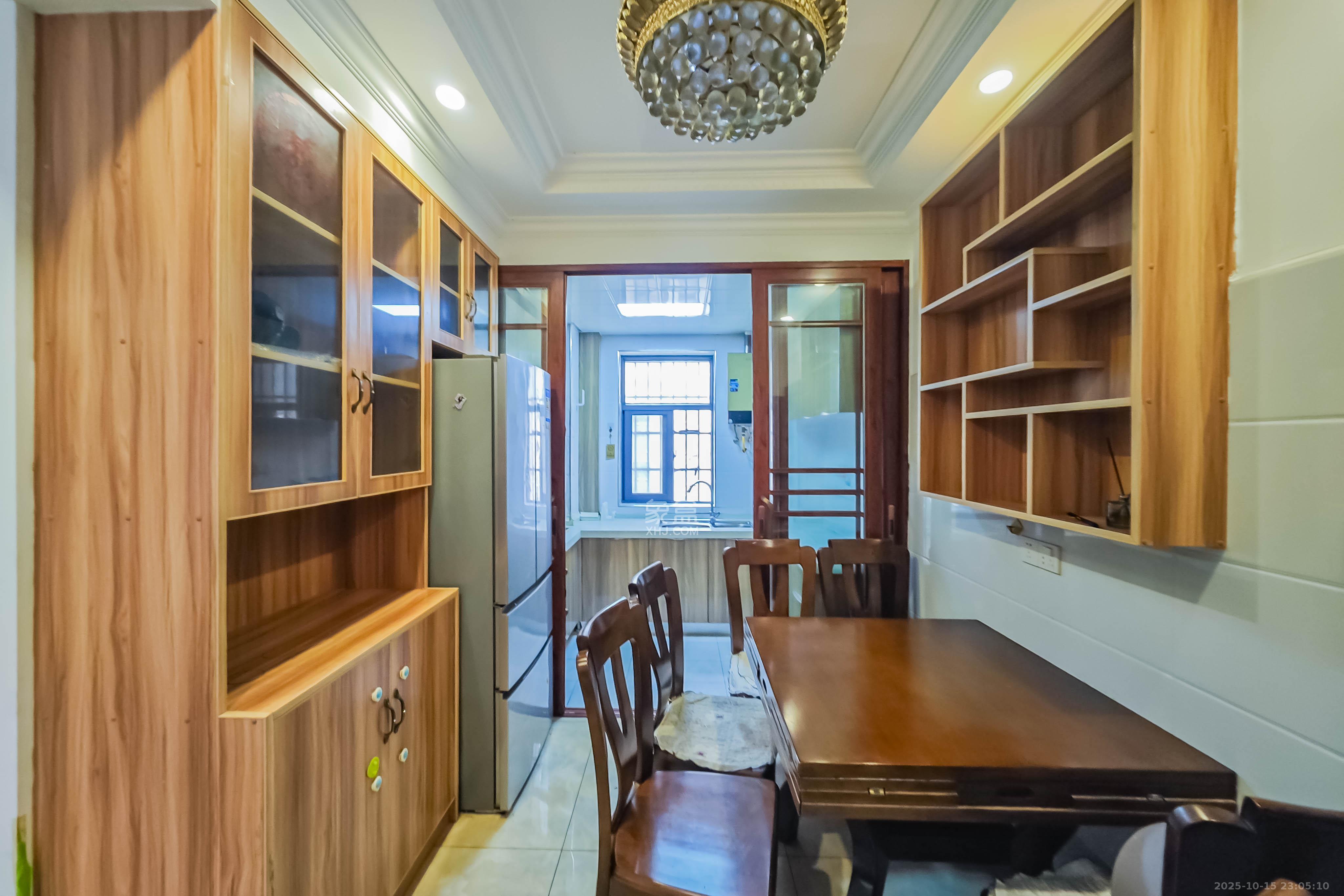 香樟兰亭（朗峰苑）  3室2厅1卫    91.5万客厅