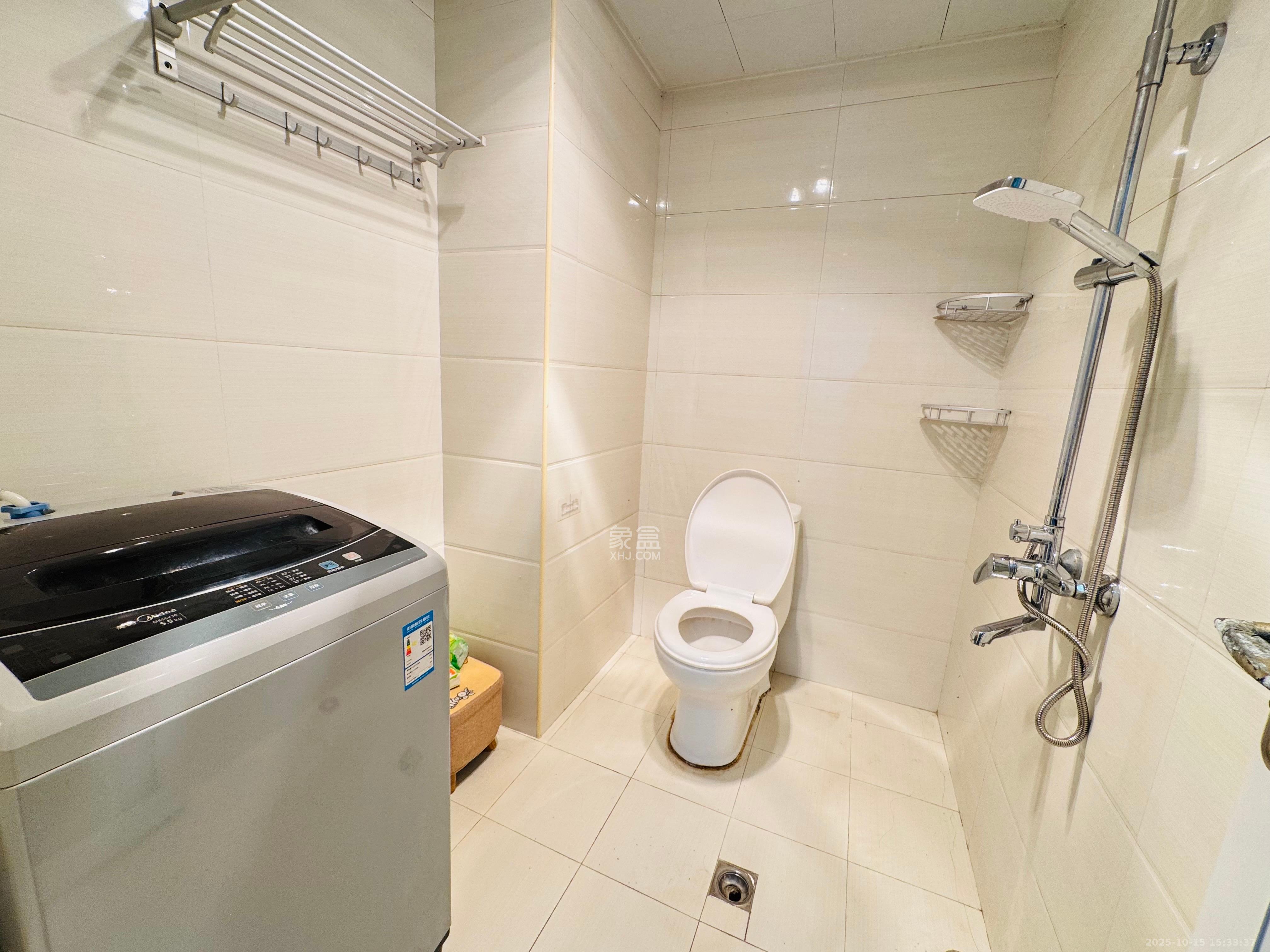 达美美立方  1室1厅1卫    1850.0元/月室内图