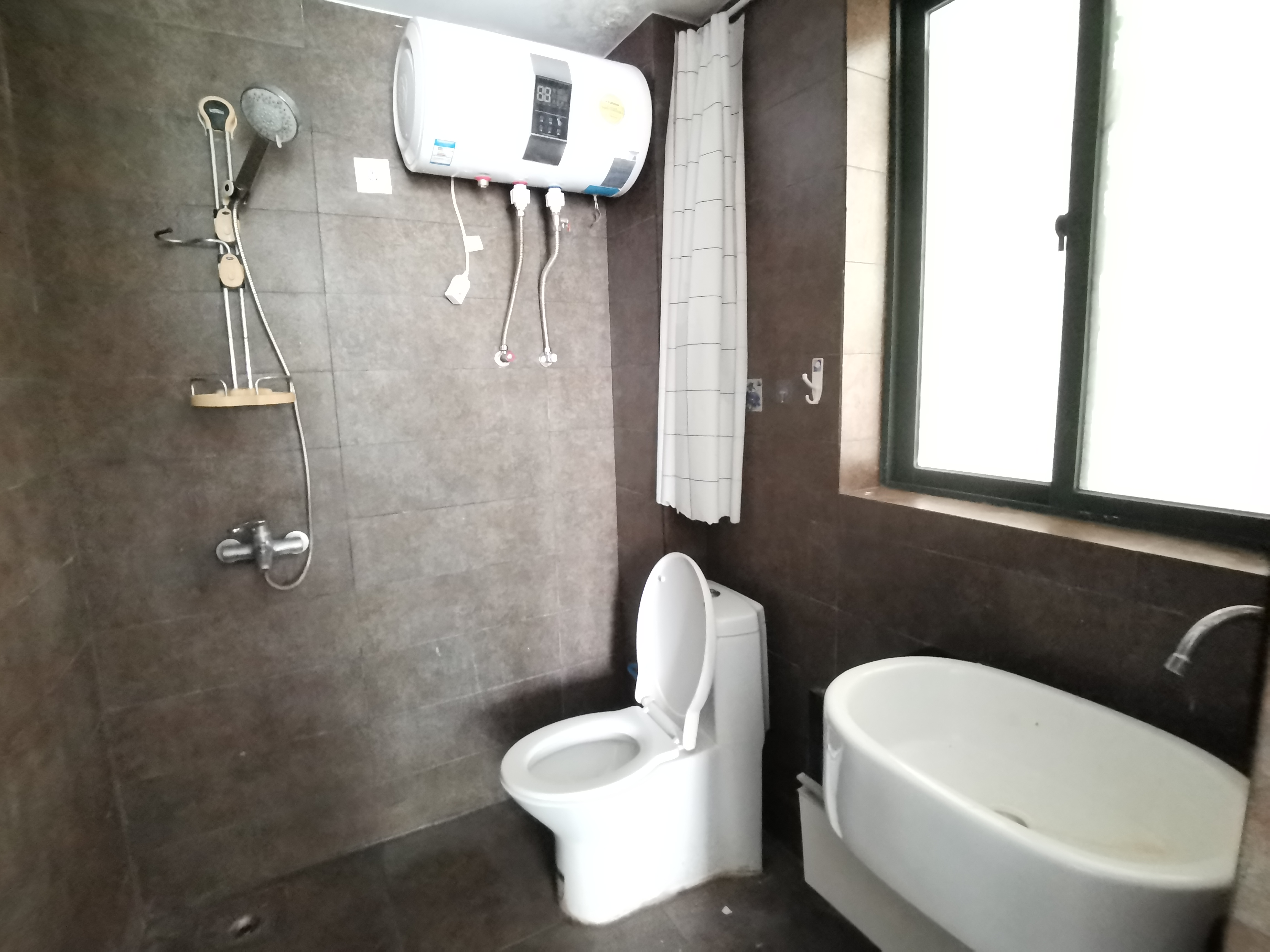 御景峰 1室0厅1卫 1600.0元/月 御景峰 1室0厅1卫 1600.0元/月室内图