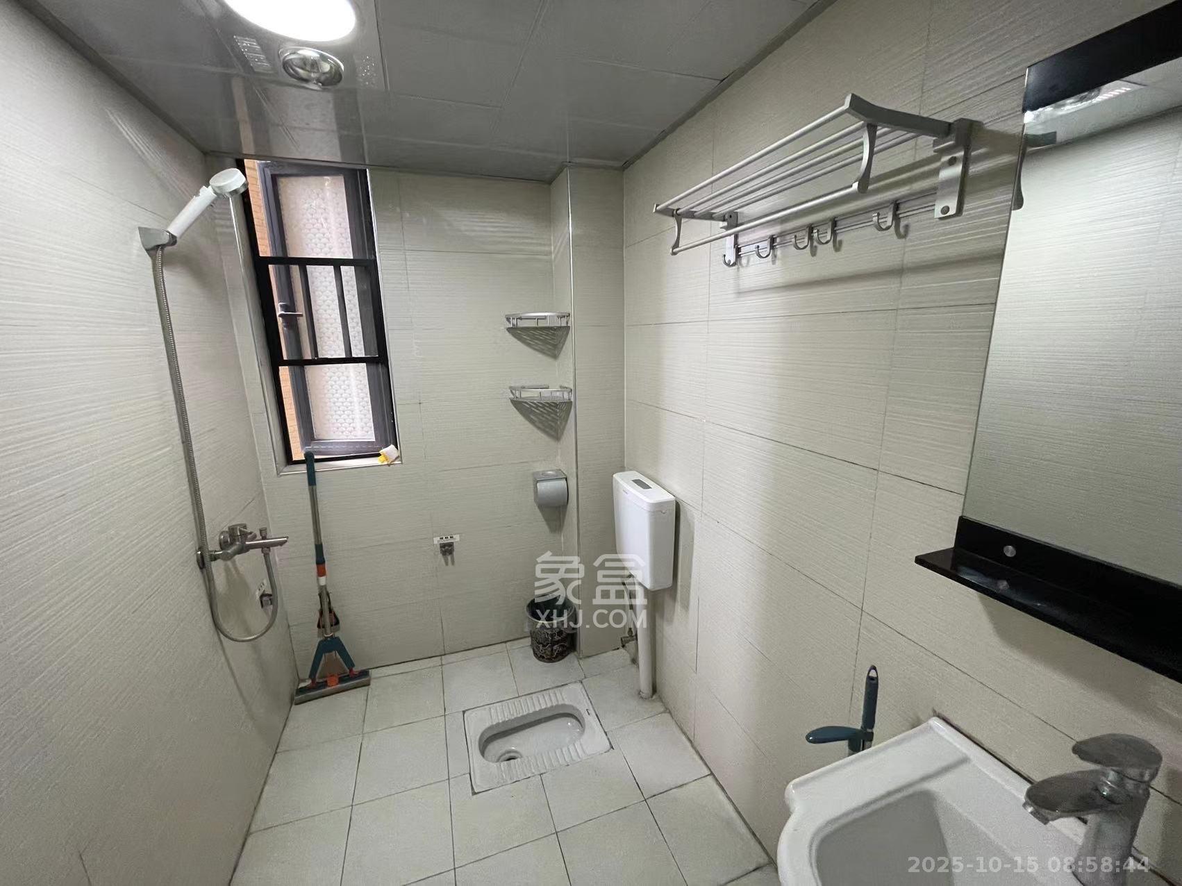 阿普阿布  1室1厅1卫    2000.0元/月 阿普阿布  1室1厅1卫    2000.0元/月室内图