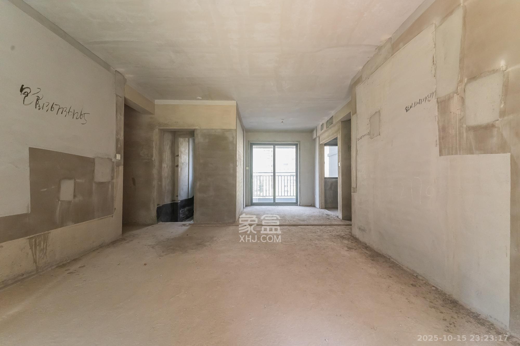 中建悦和城 1室0厅0卫 115.0万 中建悦和城 1室0厅0卫 115.0万客厅