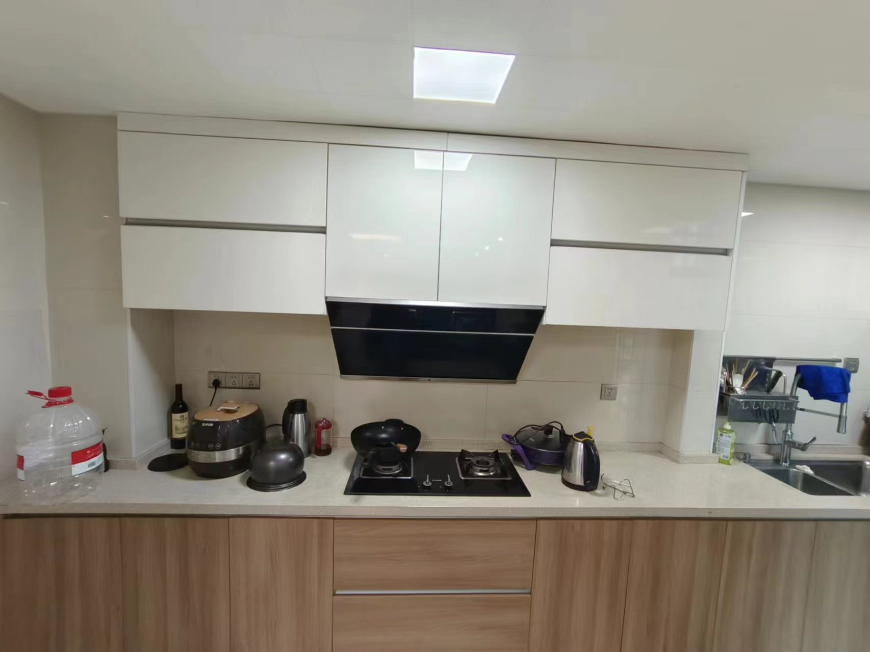 财富和园  3室2厅1卫    1600.0元/月室内图