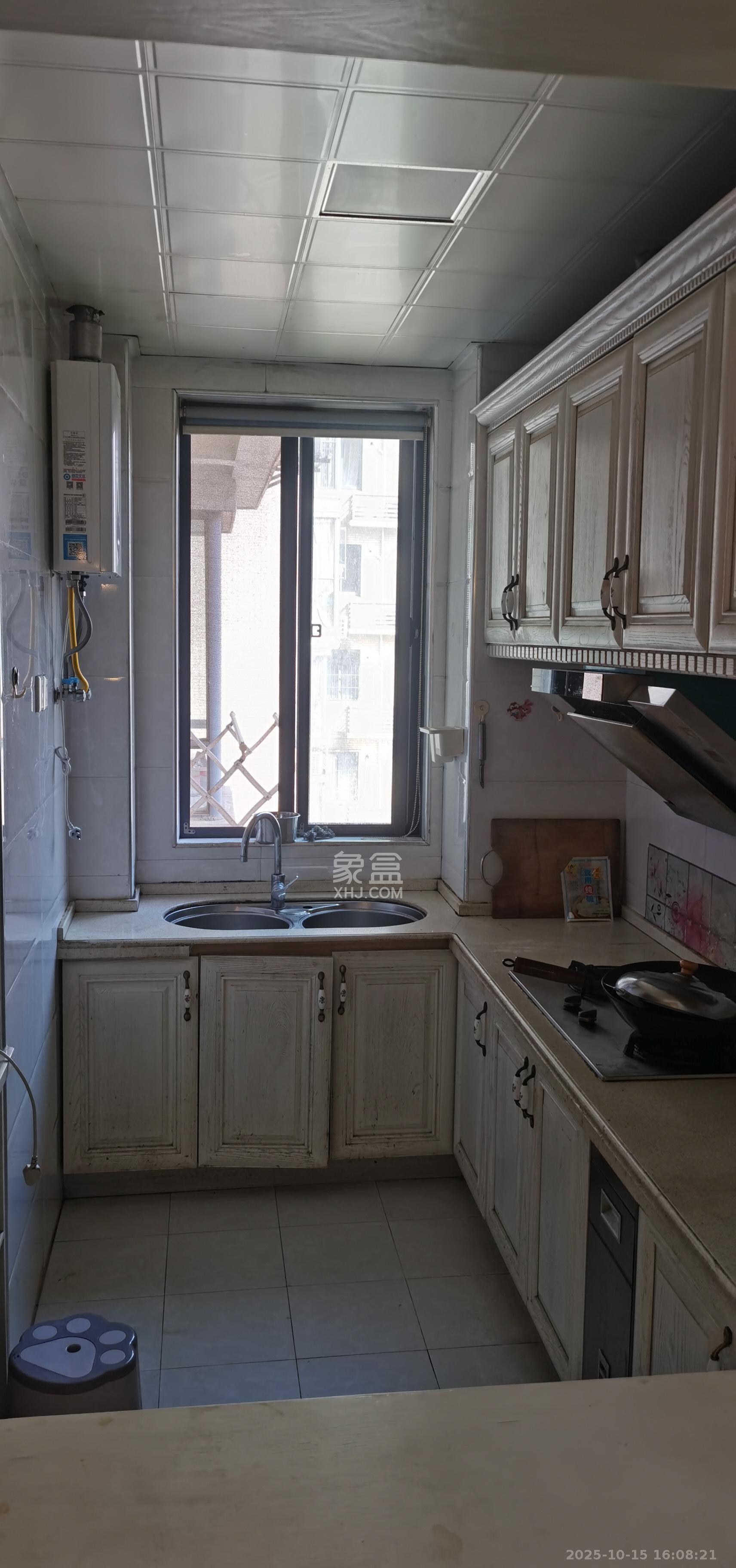 鑫远湘府逸园 3室2厅1卫 2500.0元/月 鑫远湘府逸园 3室2厅1卫 2500.0元/月室内图