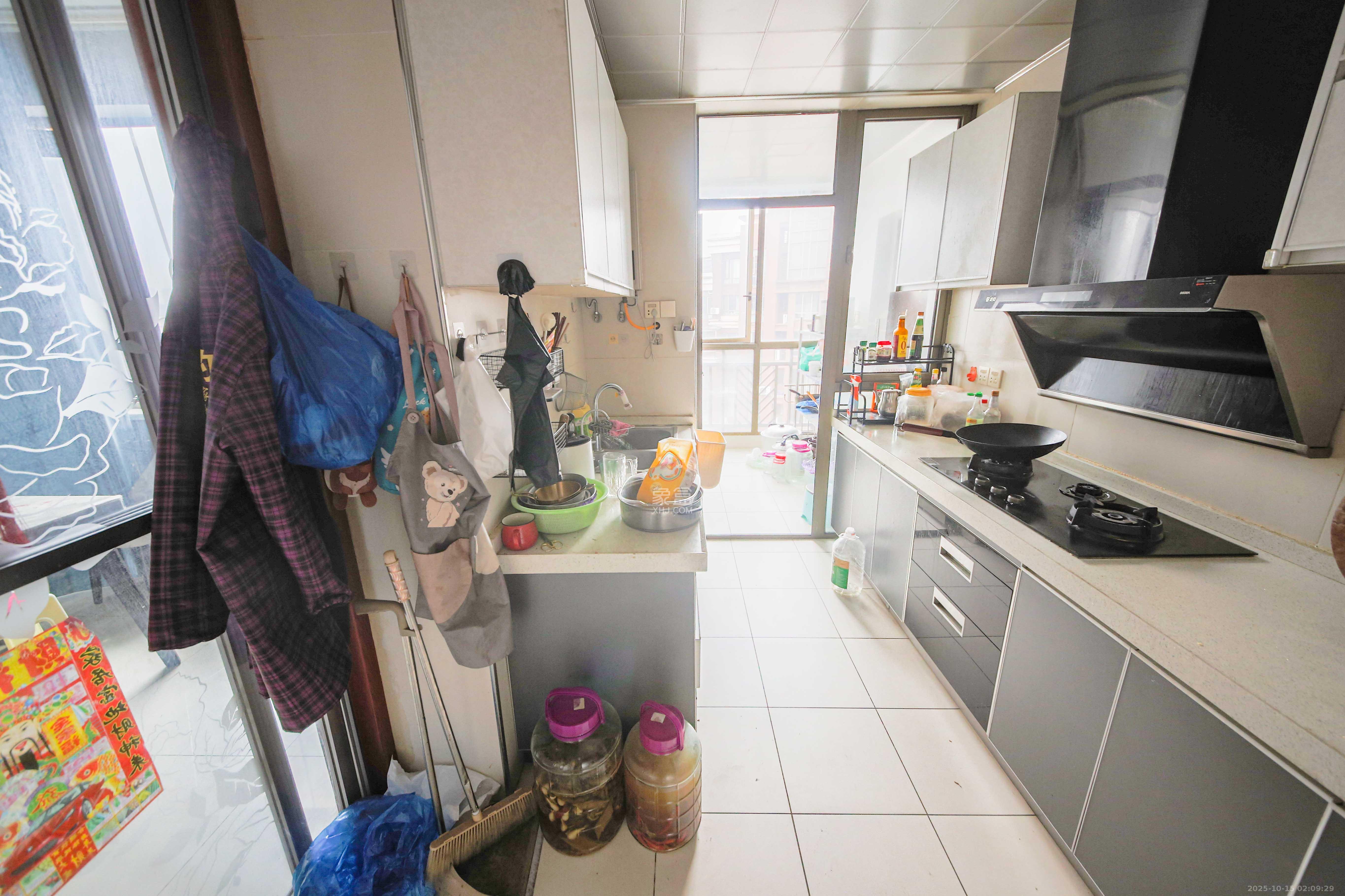 奥林匹克花园 4室2厅2卫 140.0万 奥林匹克花园 4室2厅2卫 140.0万厨房