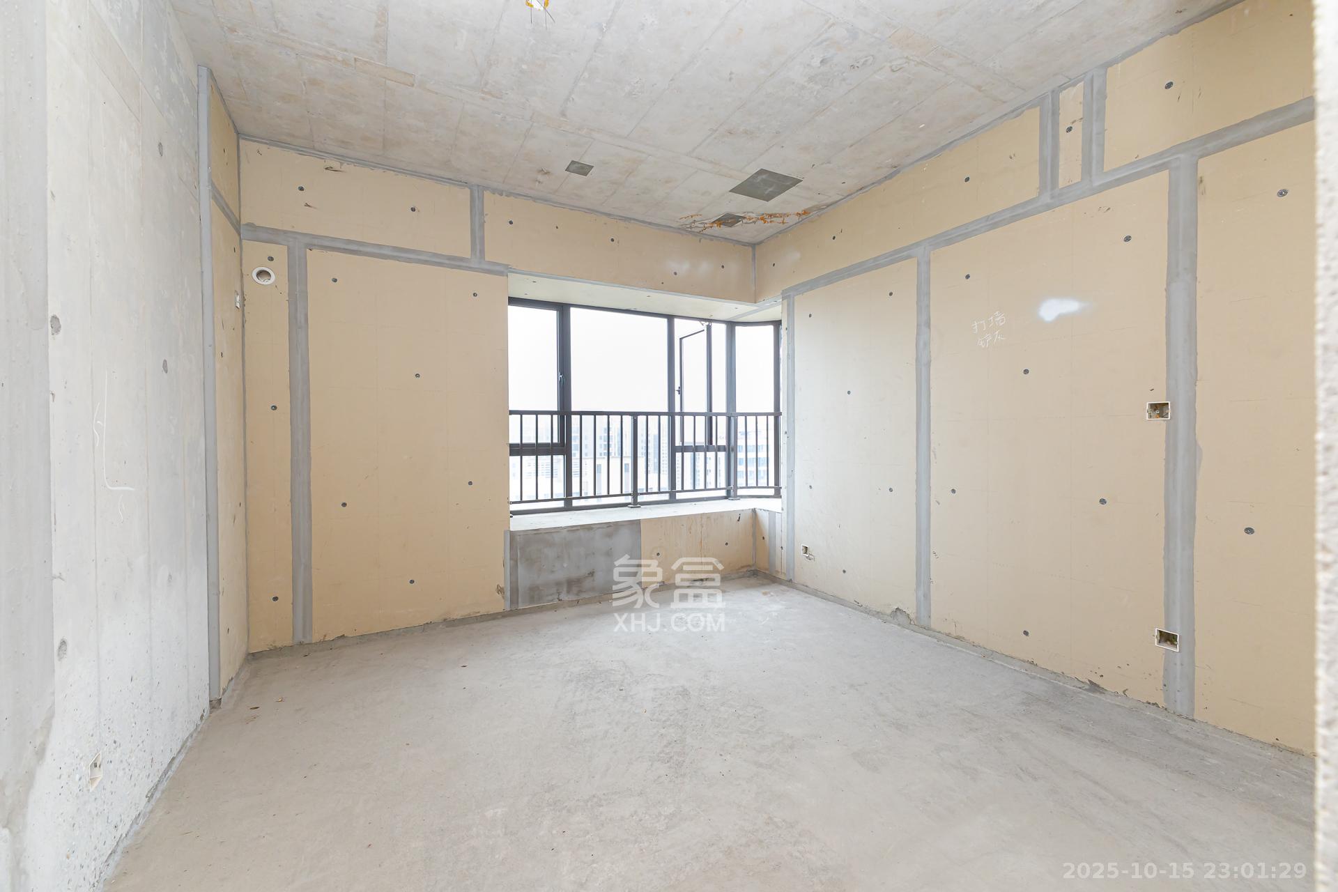 润和湘江天地AB区 4室2厅2卫 210.0万 润和湘江天地AB区 4室2厅2卫 210.0万卧室