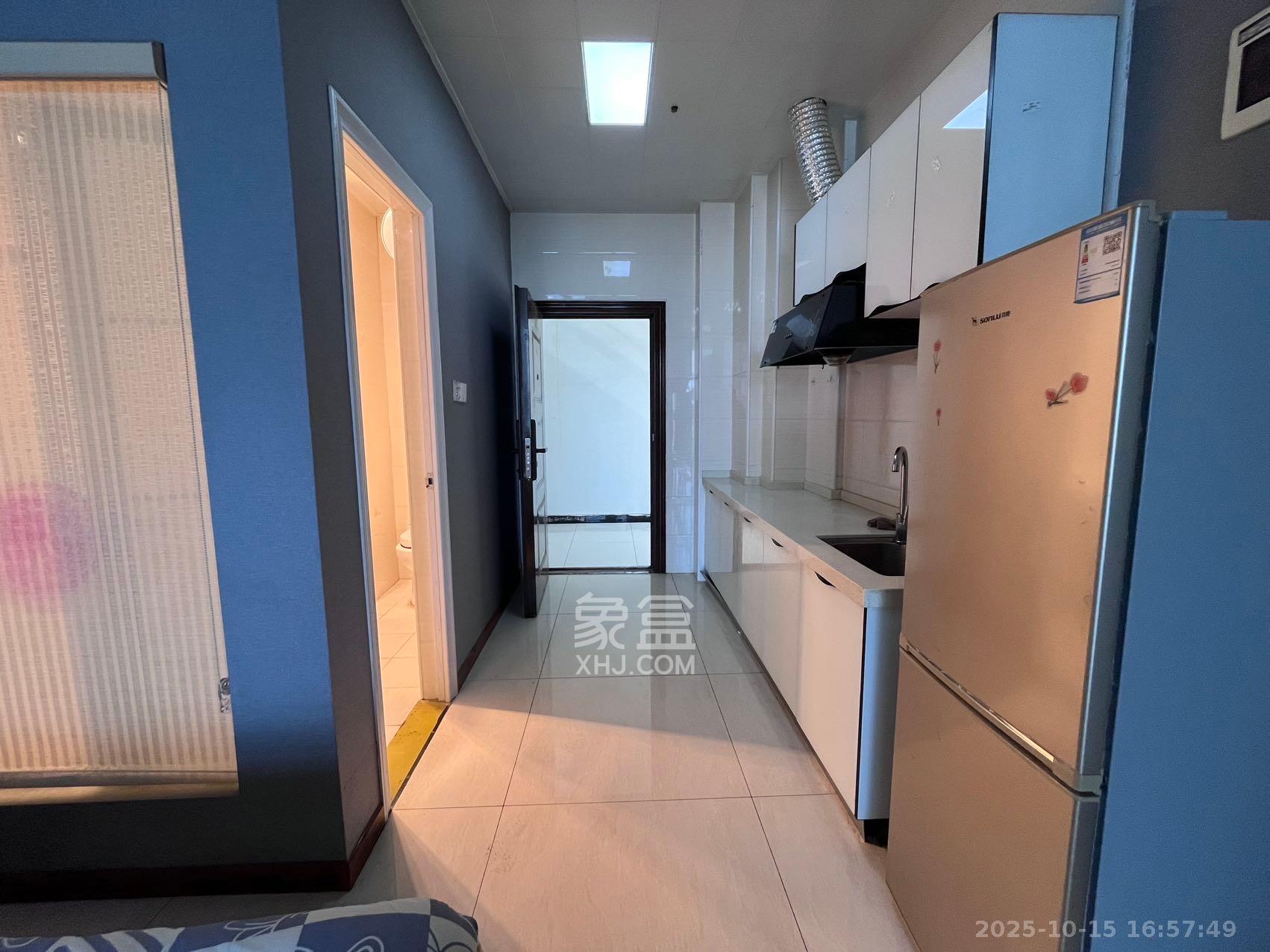 华侨假日中心(晟华苑) 1室0厅1卫 1400.0元/月 华侨假日中心(晟华苑) 1室0厅1卫 1400.0元/月室内图