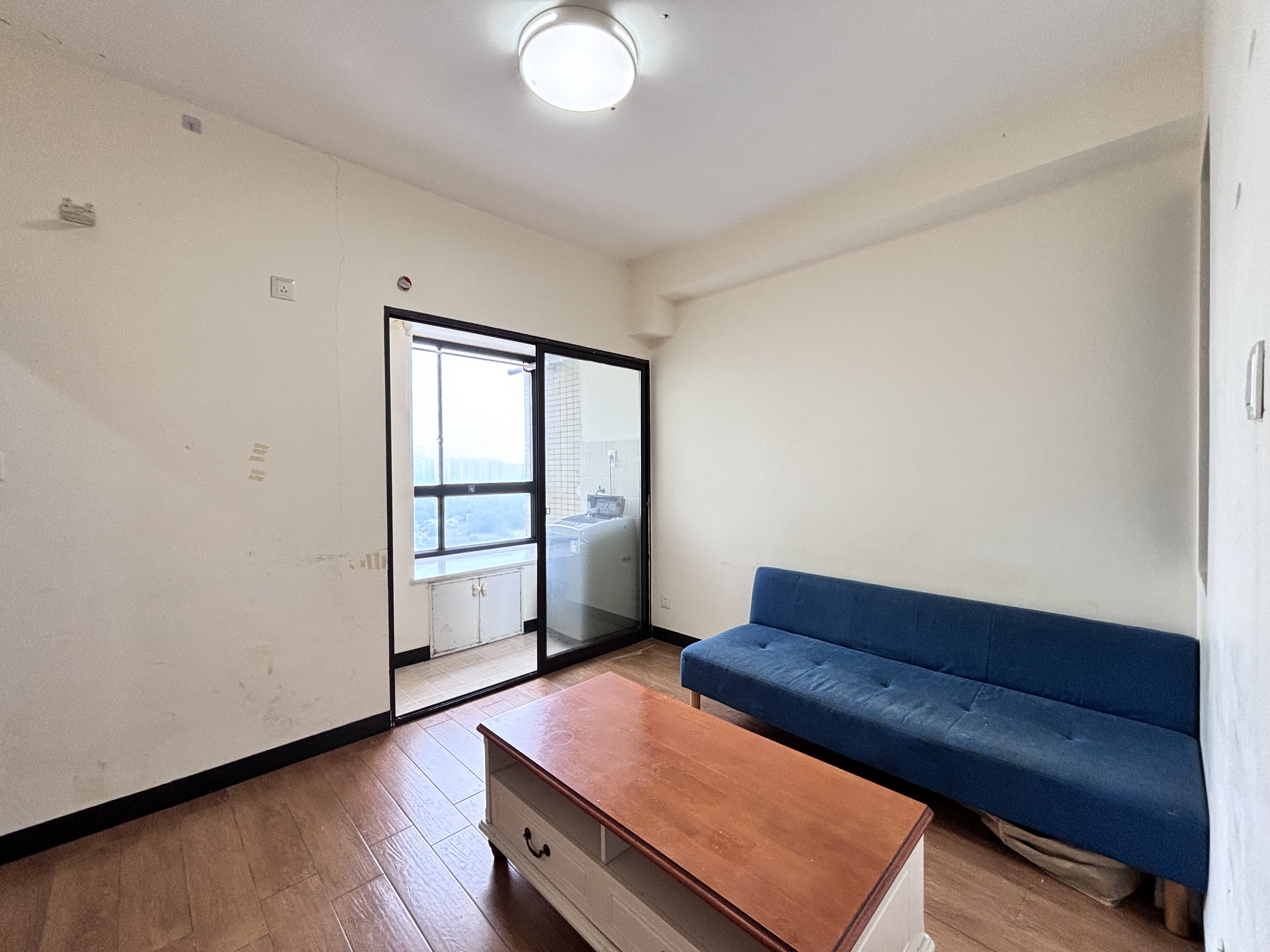 长房半岛蓝湾（观山月）  1室1厅1卫    1500.0元/月户型图