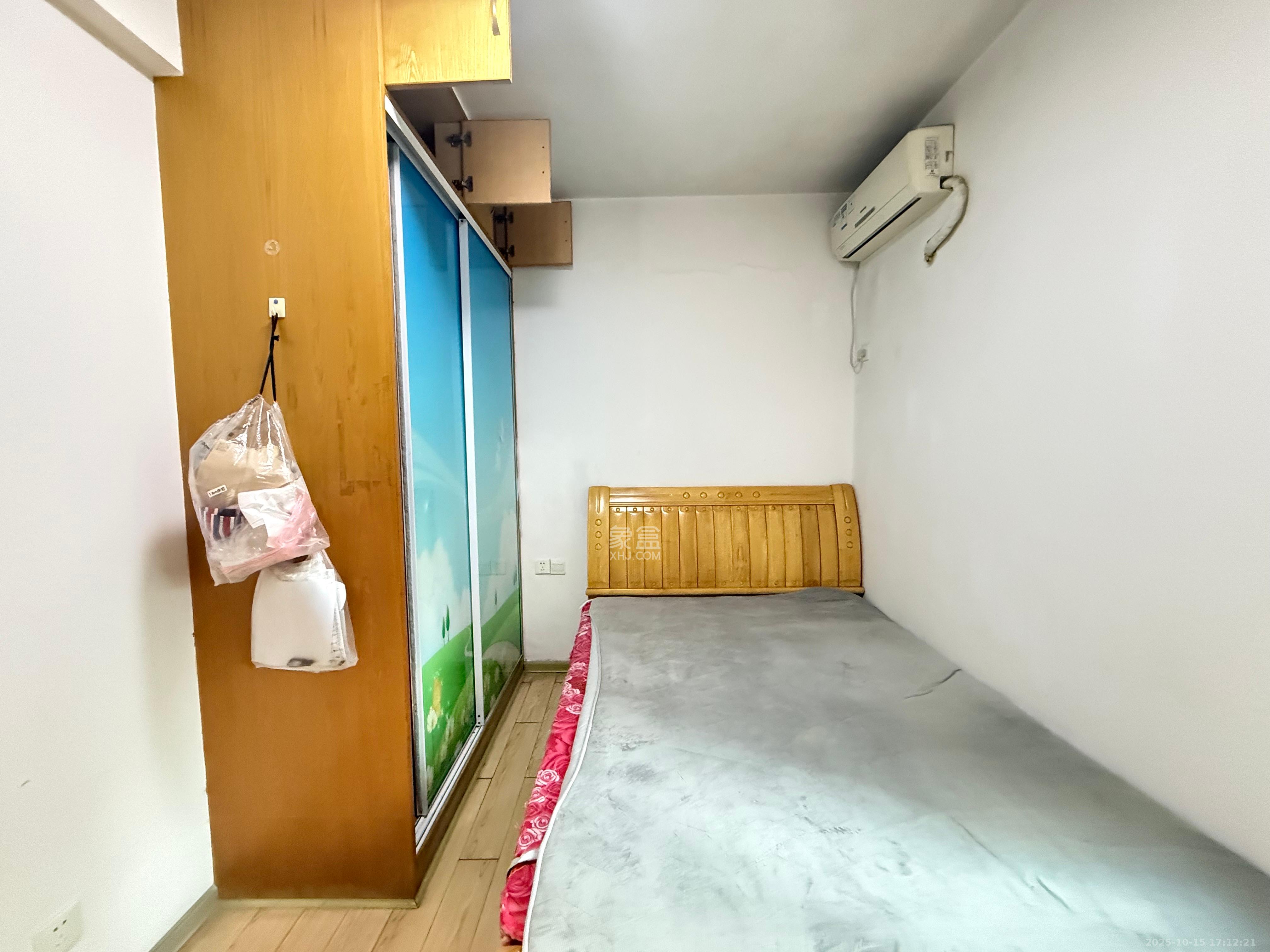 湘府9号  2室1厅1卫    1800.0元/月室内图