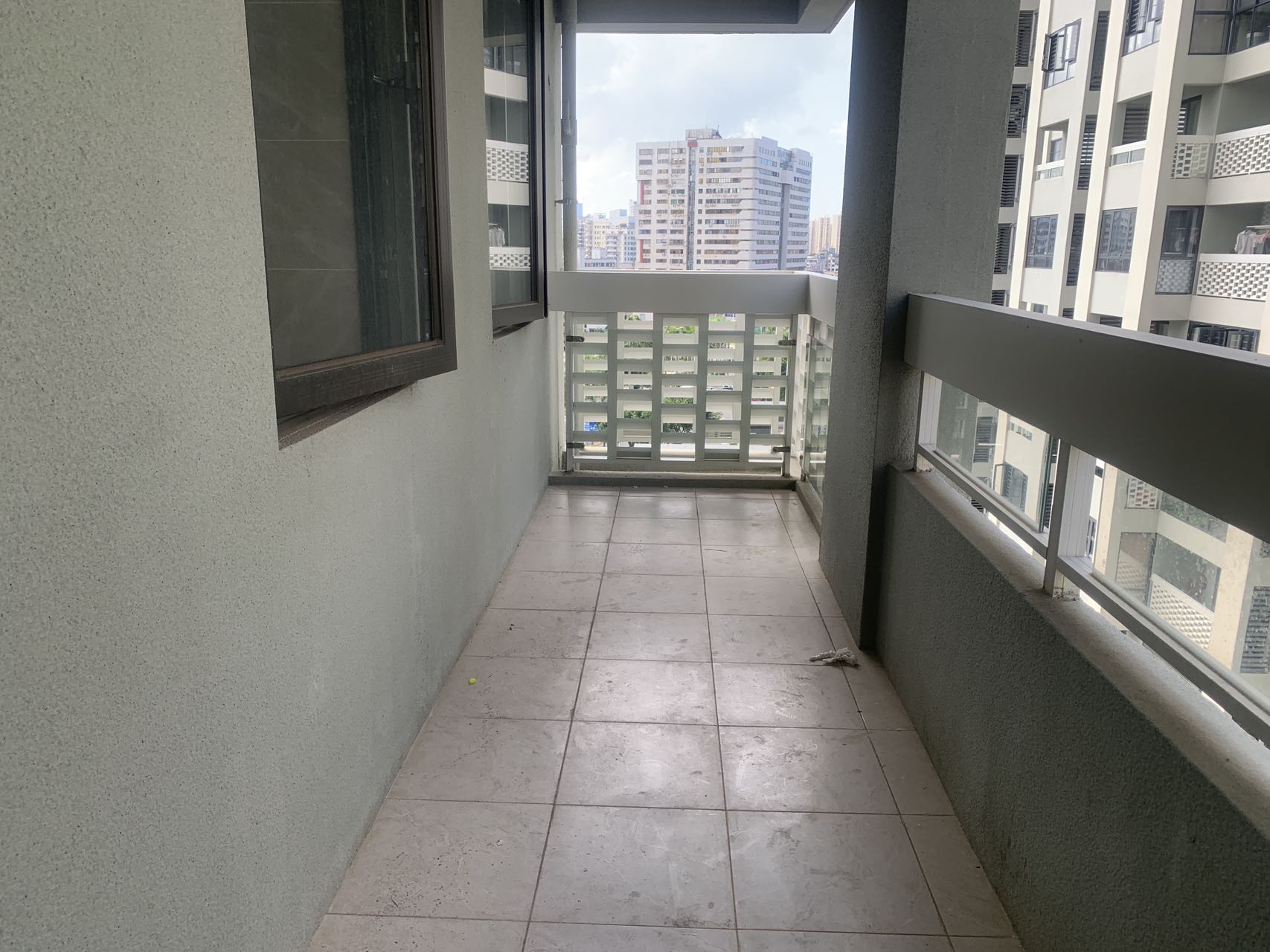 海府大院(海府路41号) 3室2厅2卫 3600.0元/月 海府大院(海府路41号) 3室2厅2卫 3600.0元/月室内图